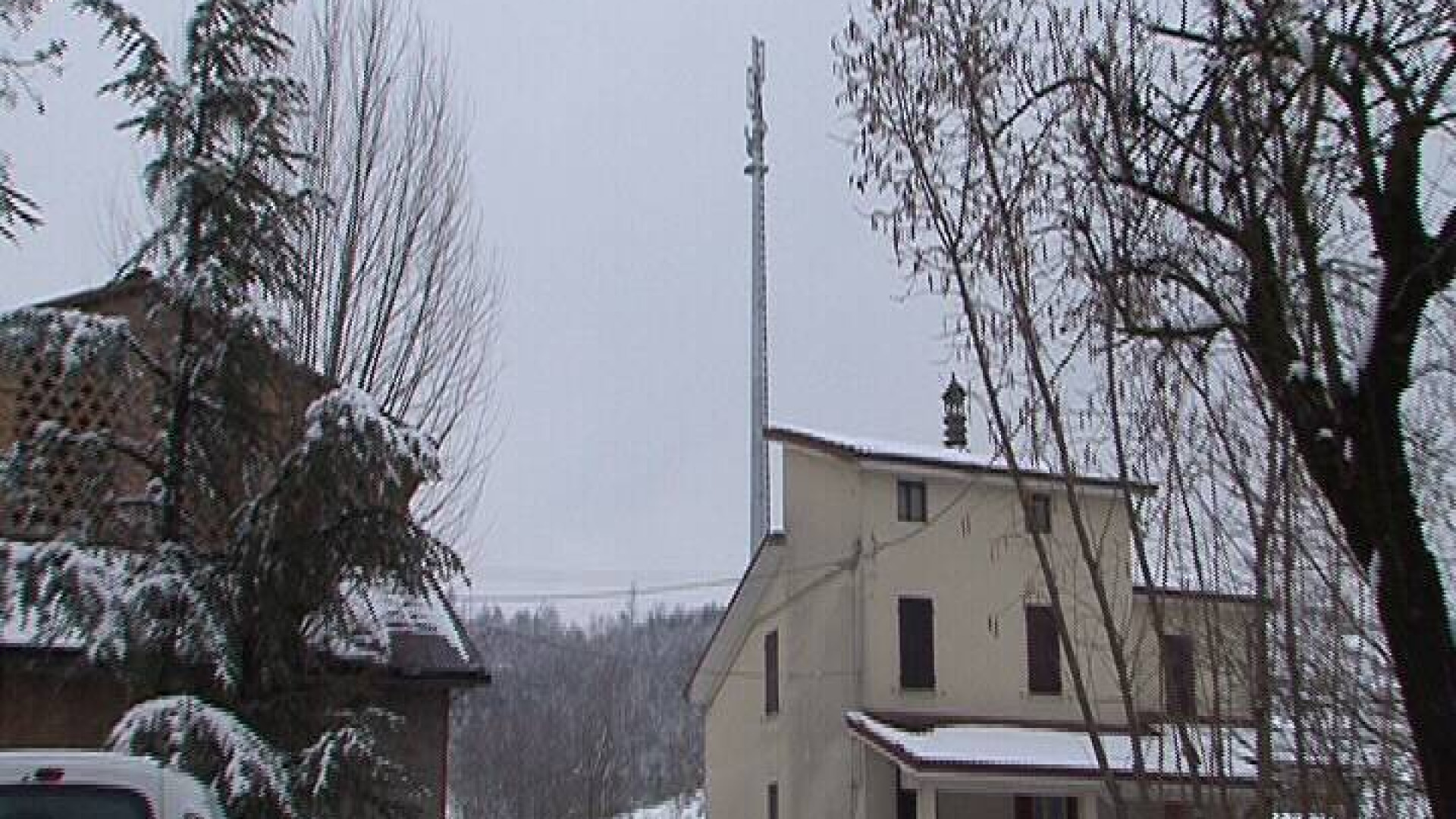Antenne in Valdarda: domani ambientalisti e amministratori a confronto