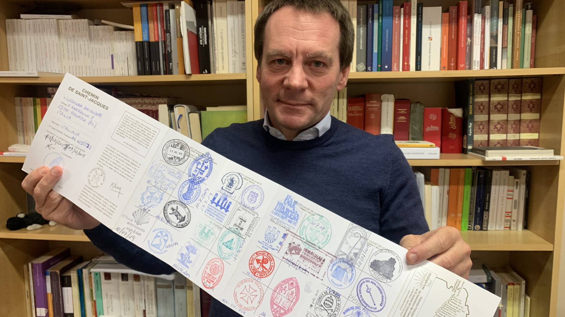 Il parroco-pellegrino al decimo Cammino di Santiago. "È un rito"