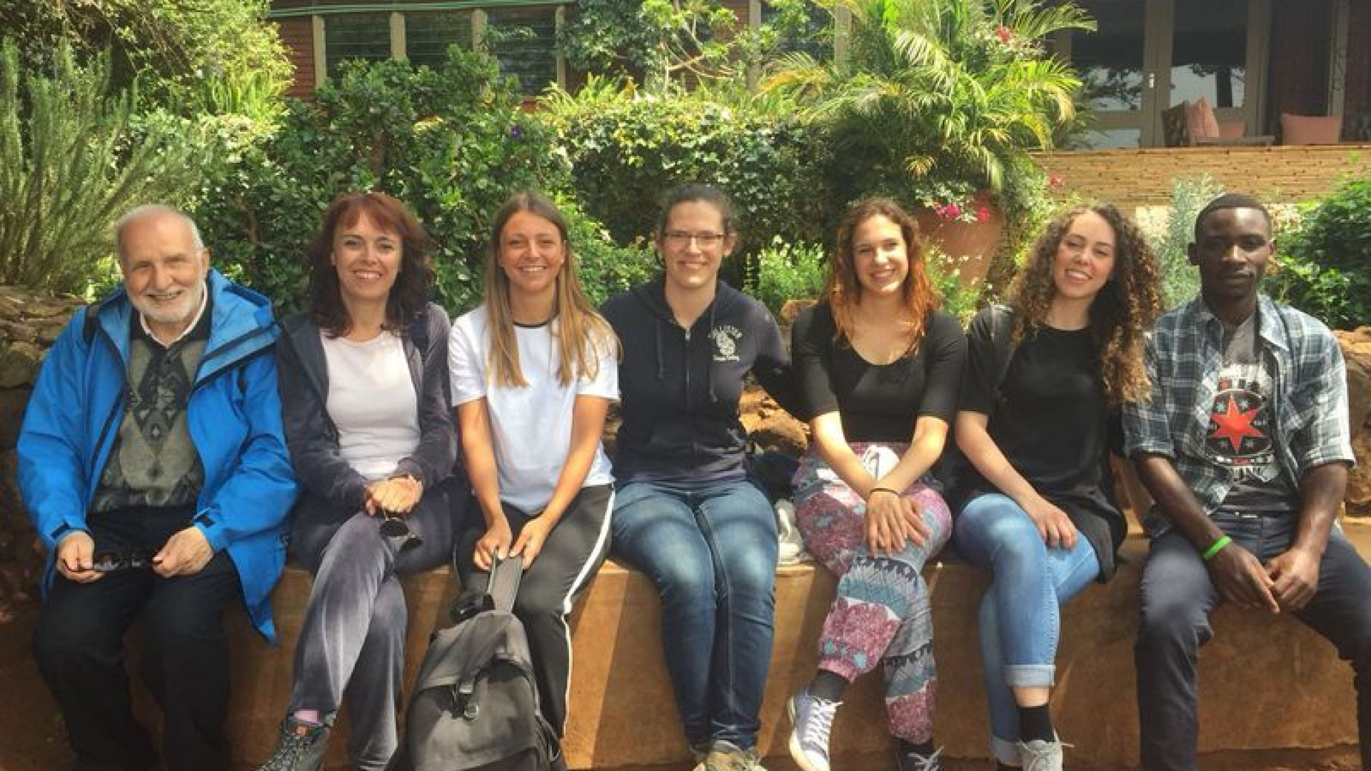 "Bambini che vivono per strada ma ti corrono incontro sorridendo"