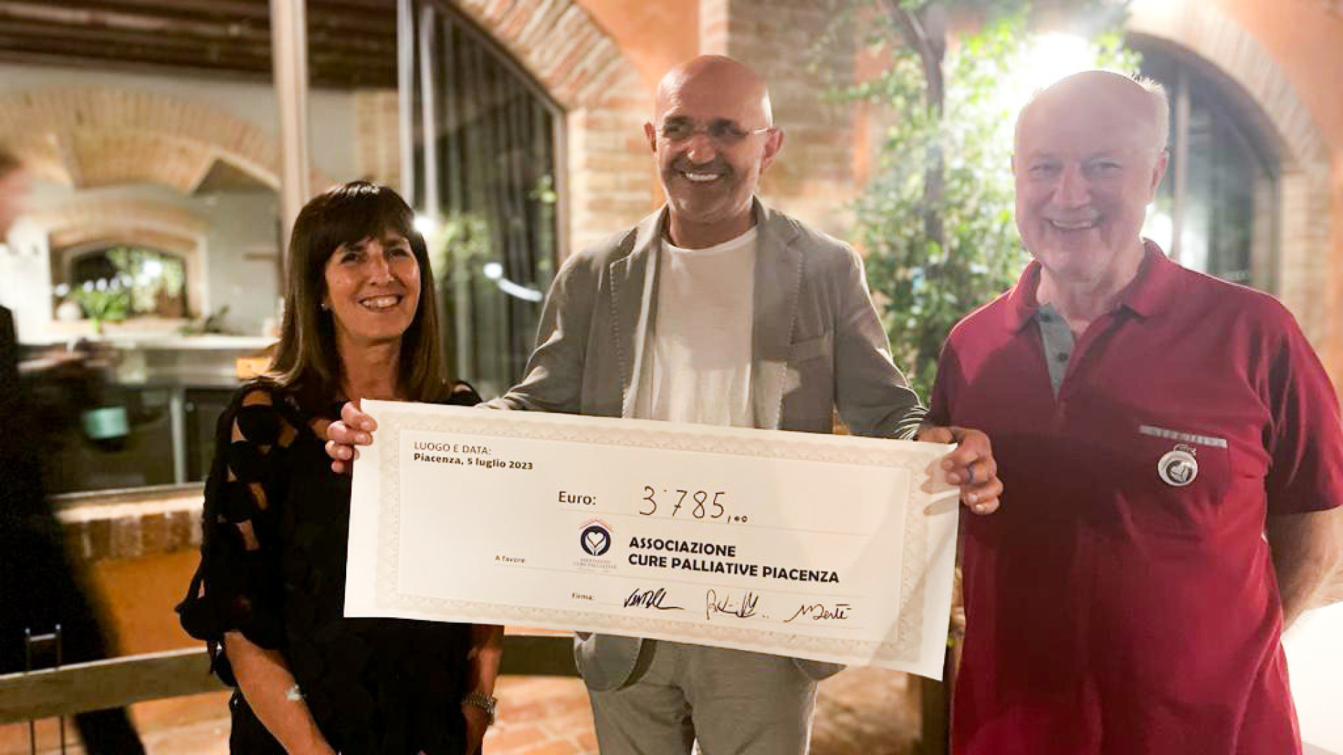 Cena benefica per le cure palliative, raccolti oltre 3.800 euro per una borsa di studio
