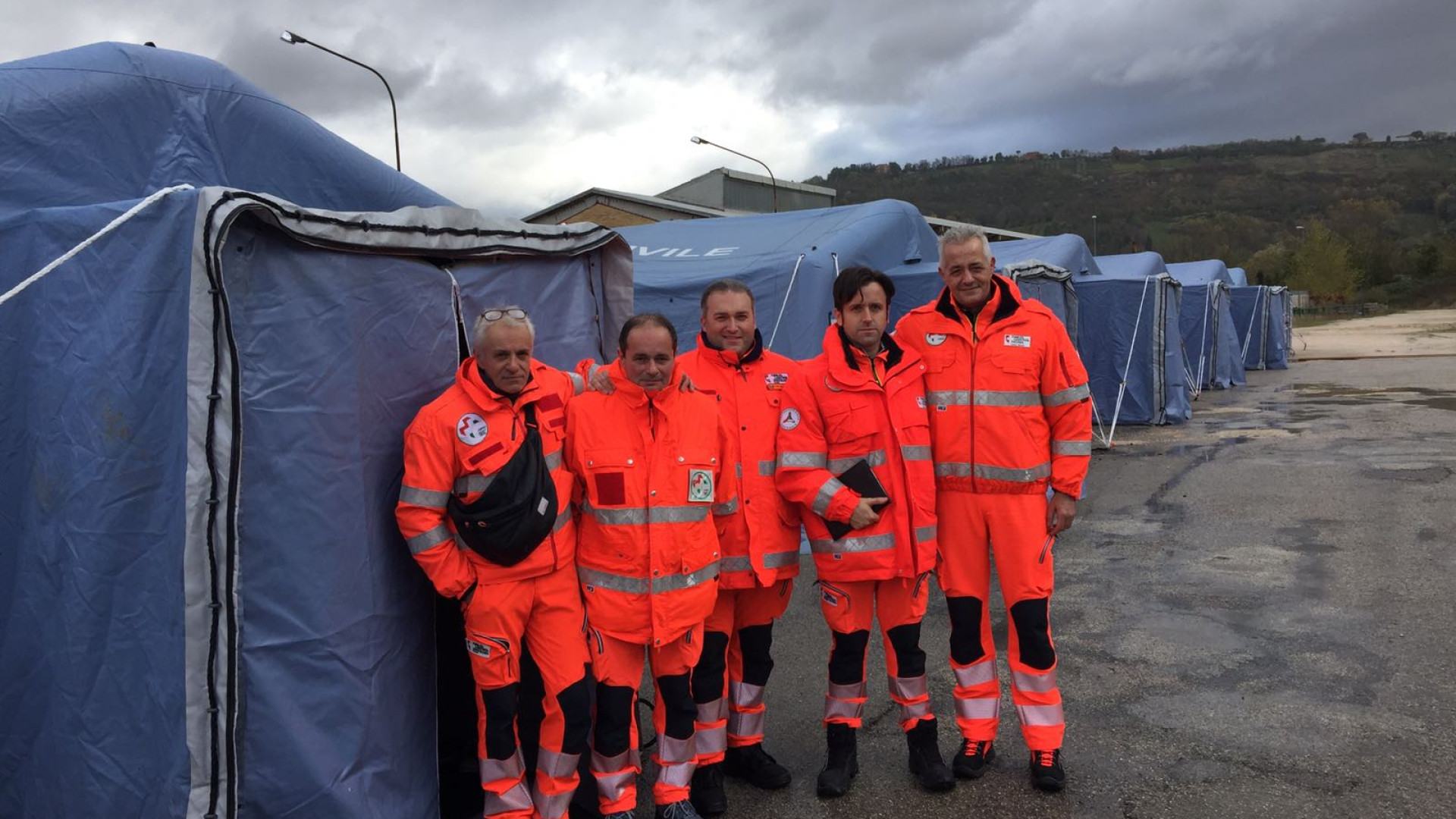 Terremoto: da Piacenza un camion di aiuti per Amatrice e un gruppo Anpas a Macerata