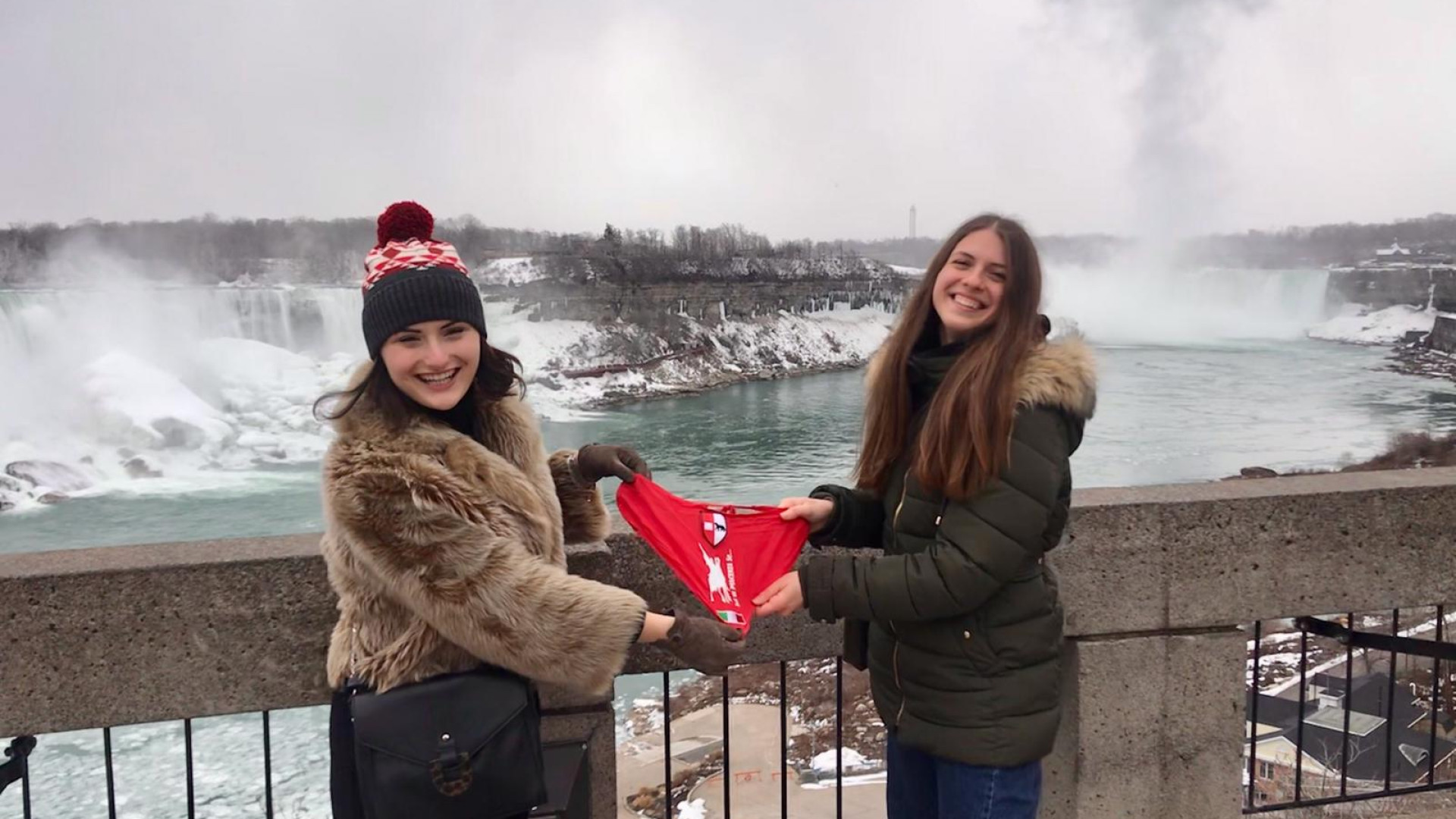 Maria e Stefania, due piacentine in Canada: "Qui i giovani amano l'Italia"