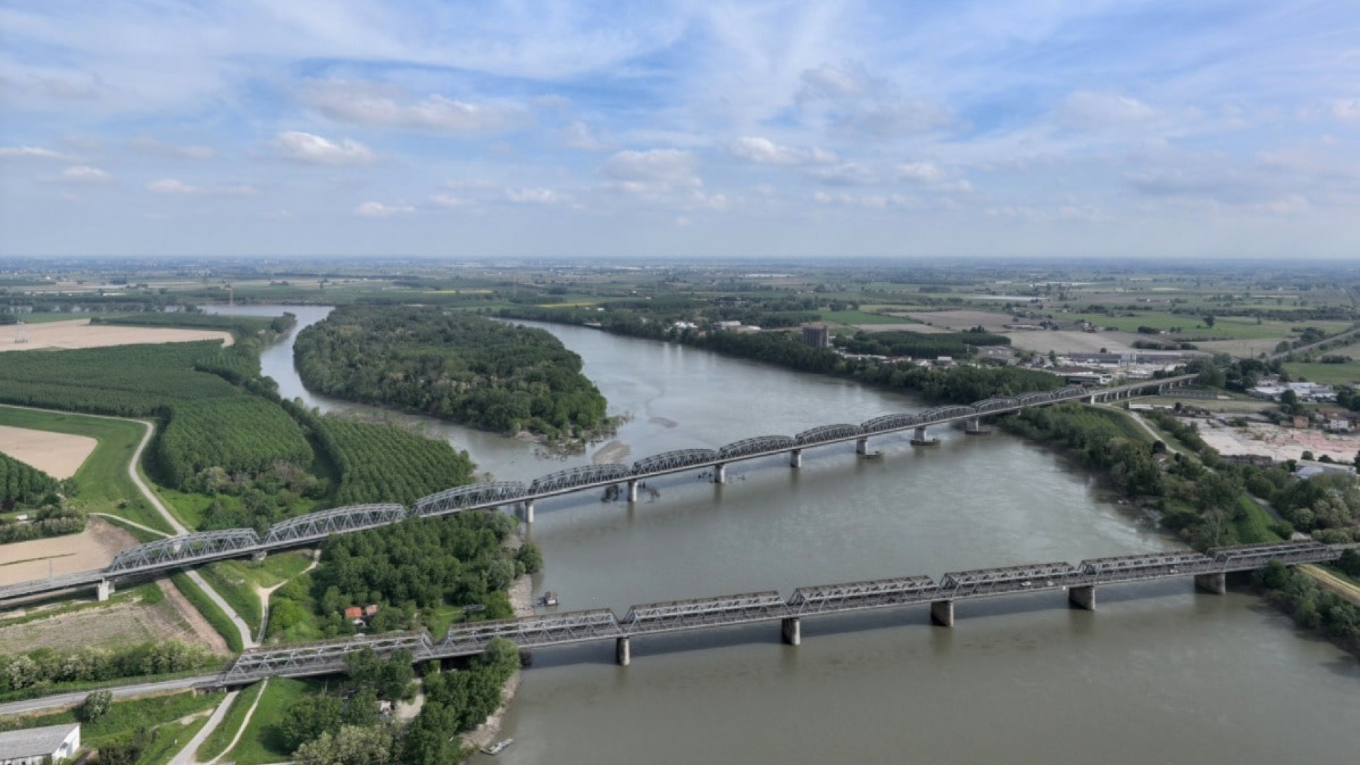 Fiume Po: con le piogge record la disponibilità idrica è ai massimi storici