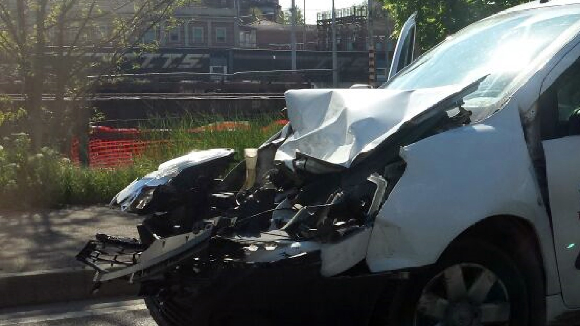Scontro in via Diete di Roncaglia: traffico difficoltoso