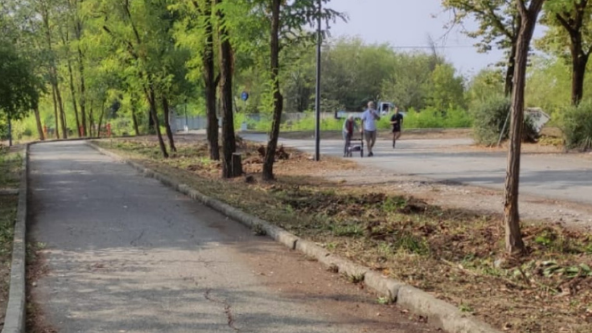 Verde pubblico, risistemate le aree nelle zone di viale Dante e via Veneto