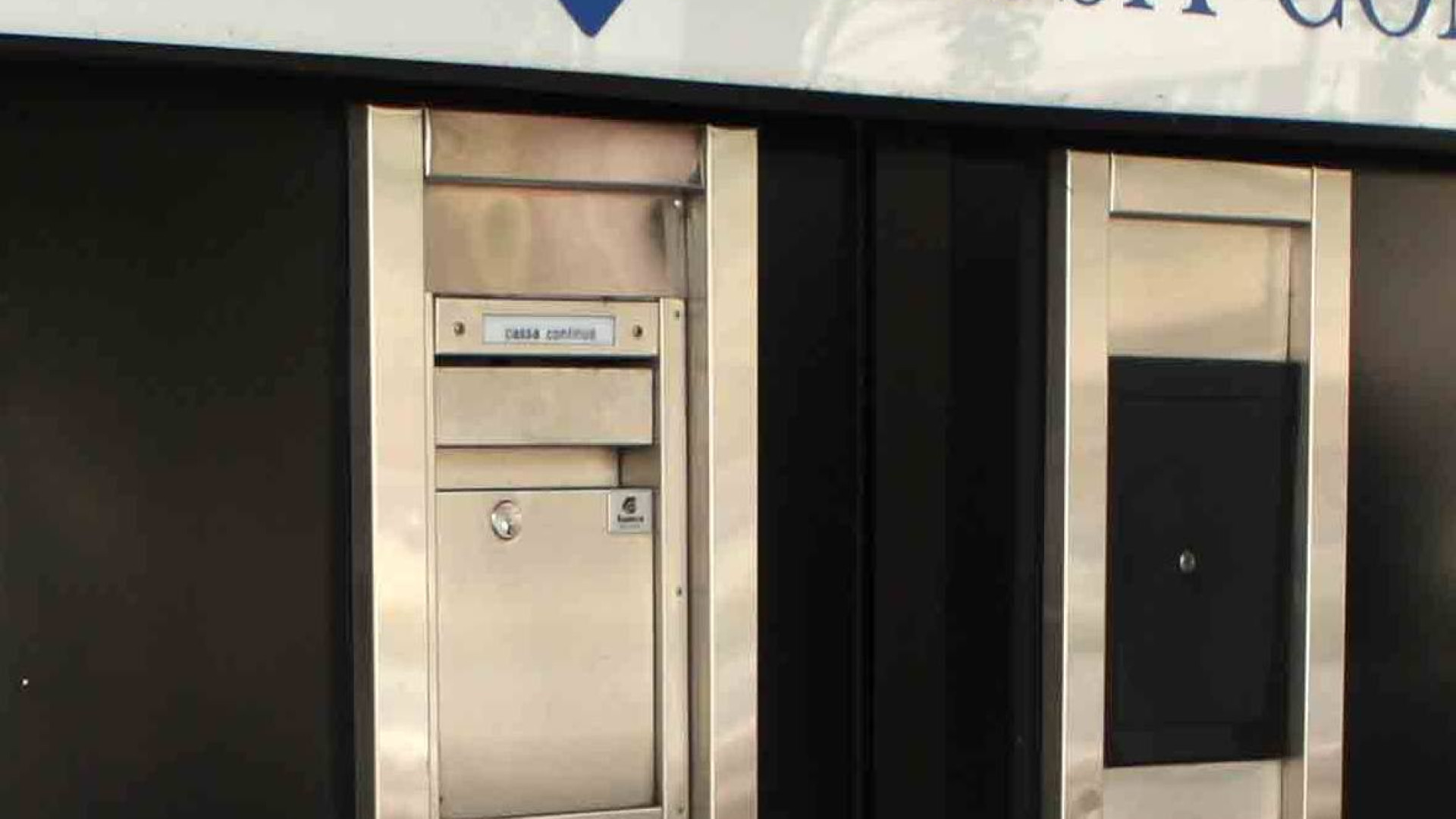 Tentano di far saltare un bancomat a Podenzano ma sono costretti alla fuga