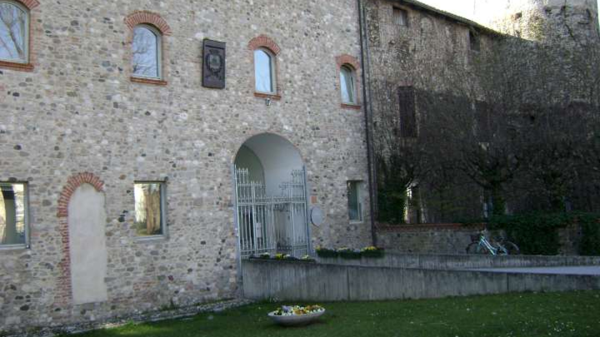 "Nel castello di Podenzano spazi di coworking a servizio della comunità"