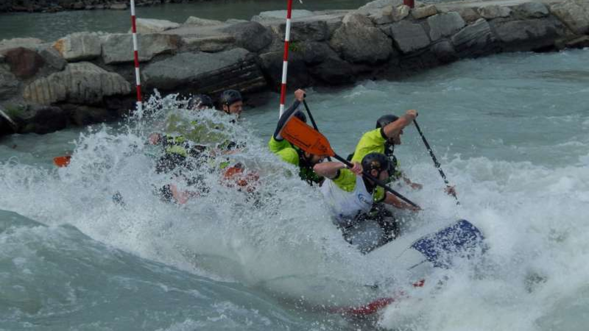 Rafting, i piacentini dell'UH!Team terzi alla 3 giorni dei campionati italiani R6