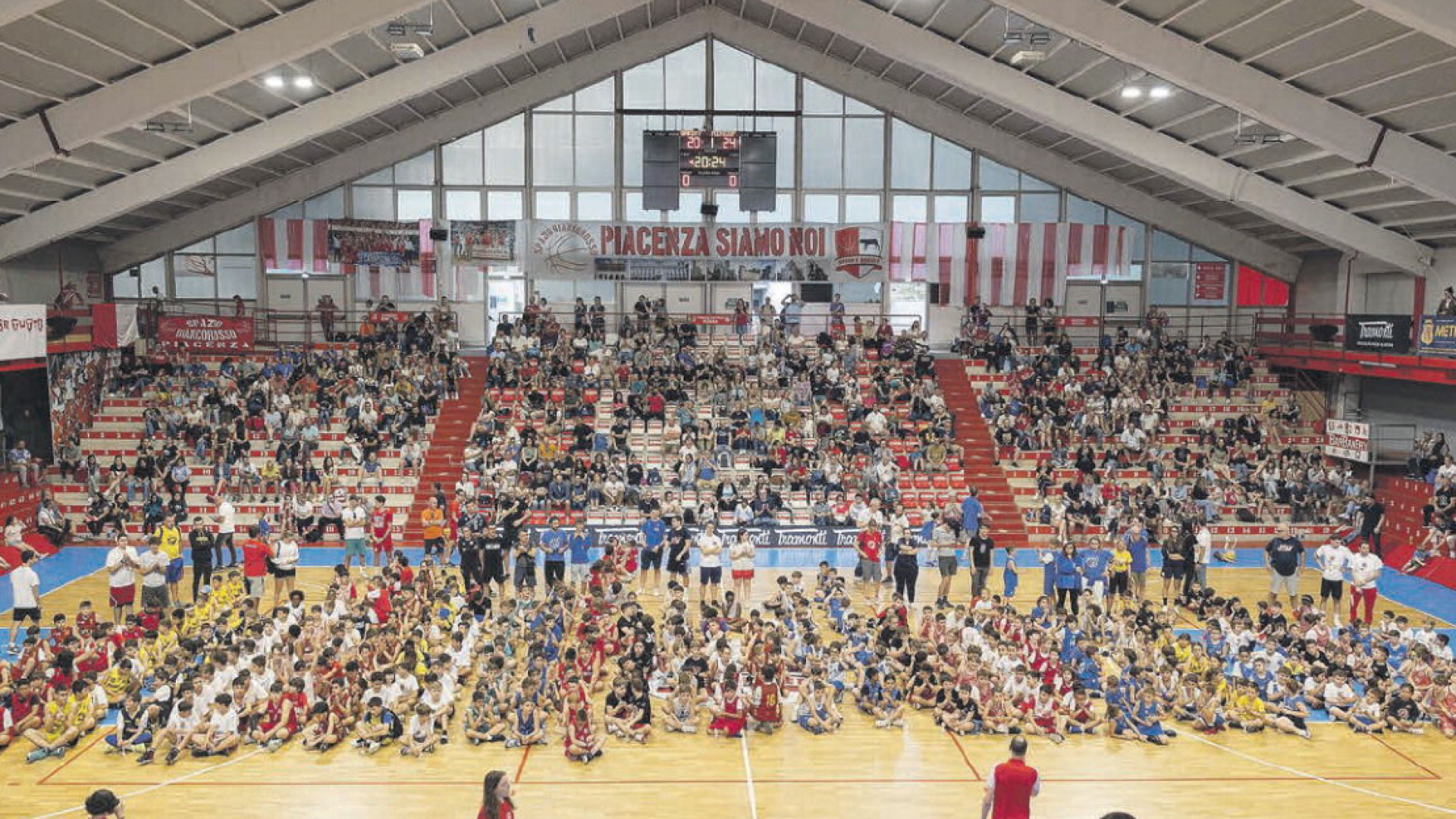 Spalti pieni e tifo fragoroso per la Bakery Mini Cup: "Qui conta solo divertirsi"