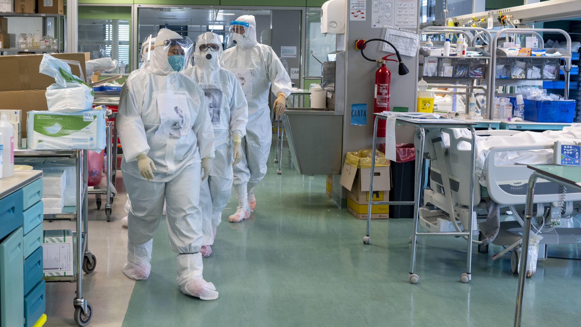 Covid, cinque decessi e 166 contagi, 64 hanno sintomi. Calano i ricoveri in terapia intensiva