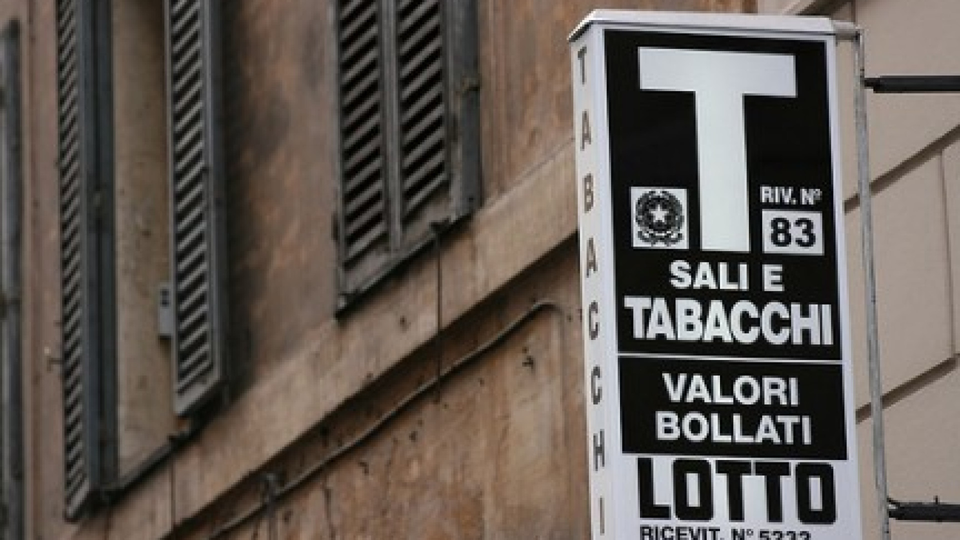 Le proposte di Assotabaccai: "Aumentare l'aggio |su tabacco e lotto"