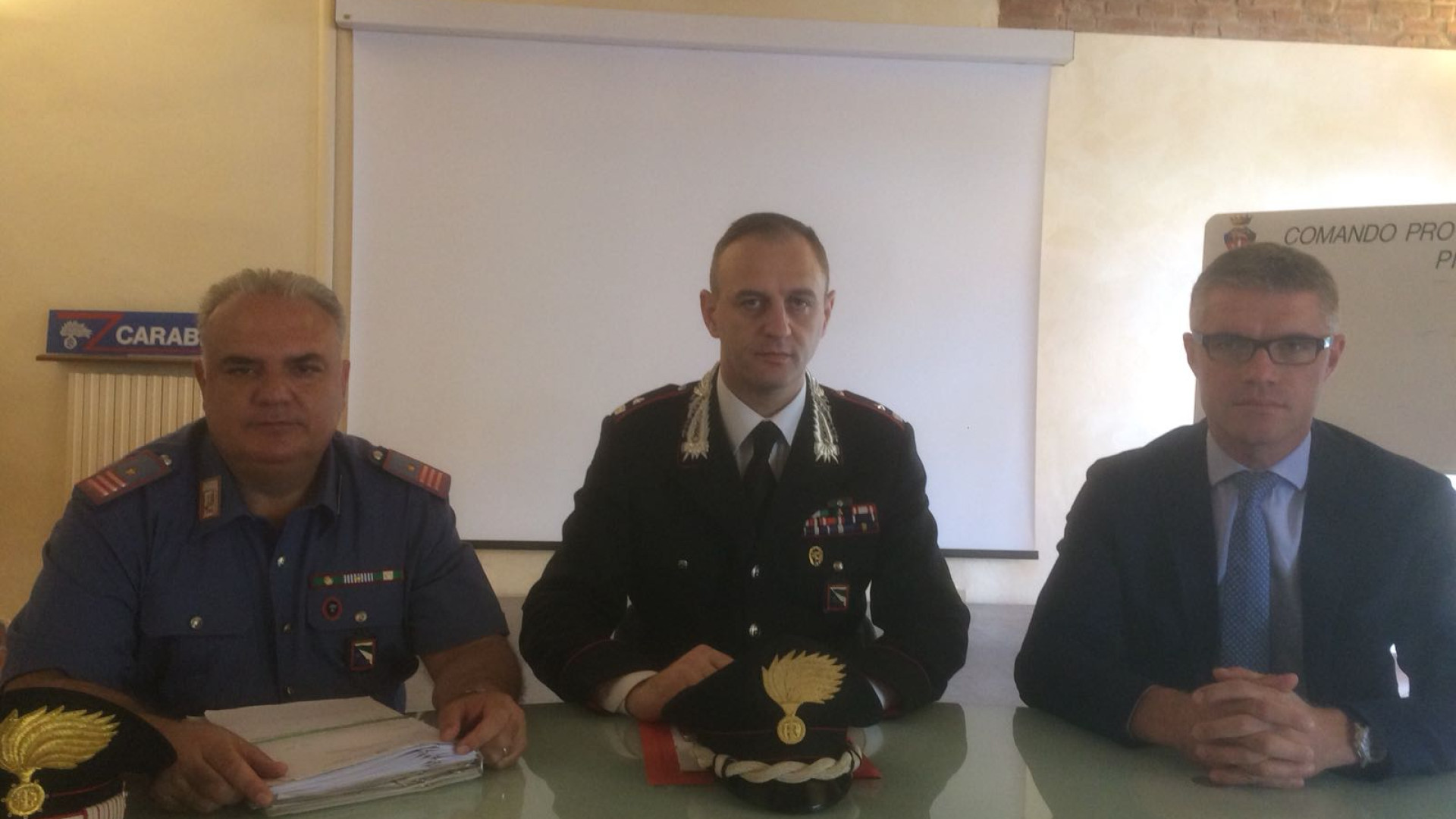 Raid vandalico nella scuola di San Nicolò, denunciati 7 ragazzi: hanno 15 e 16 anni