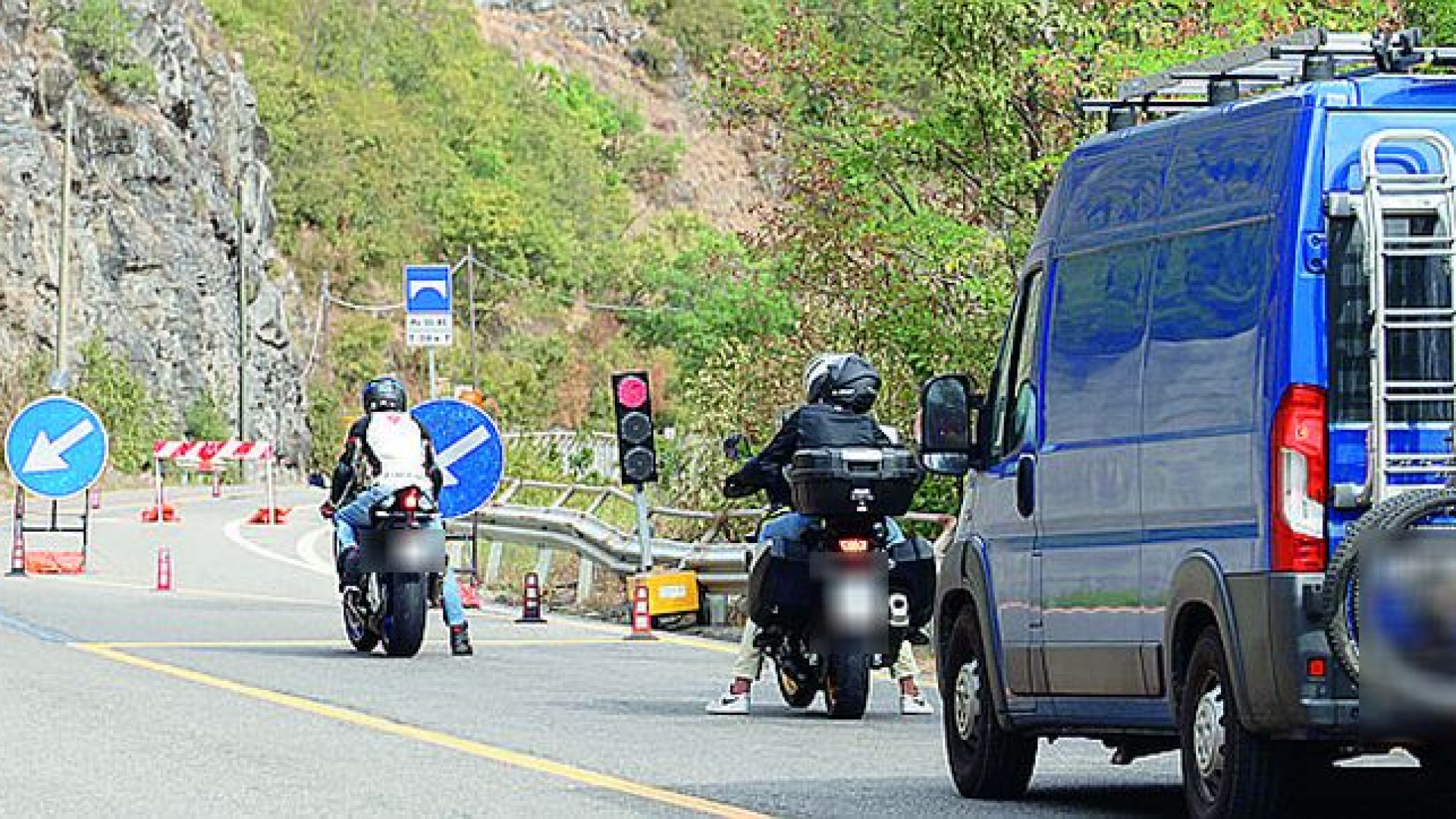 "Statale 45, troppi lavori e semafori". Traffico a singhiozzo e disagi