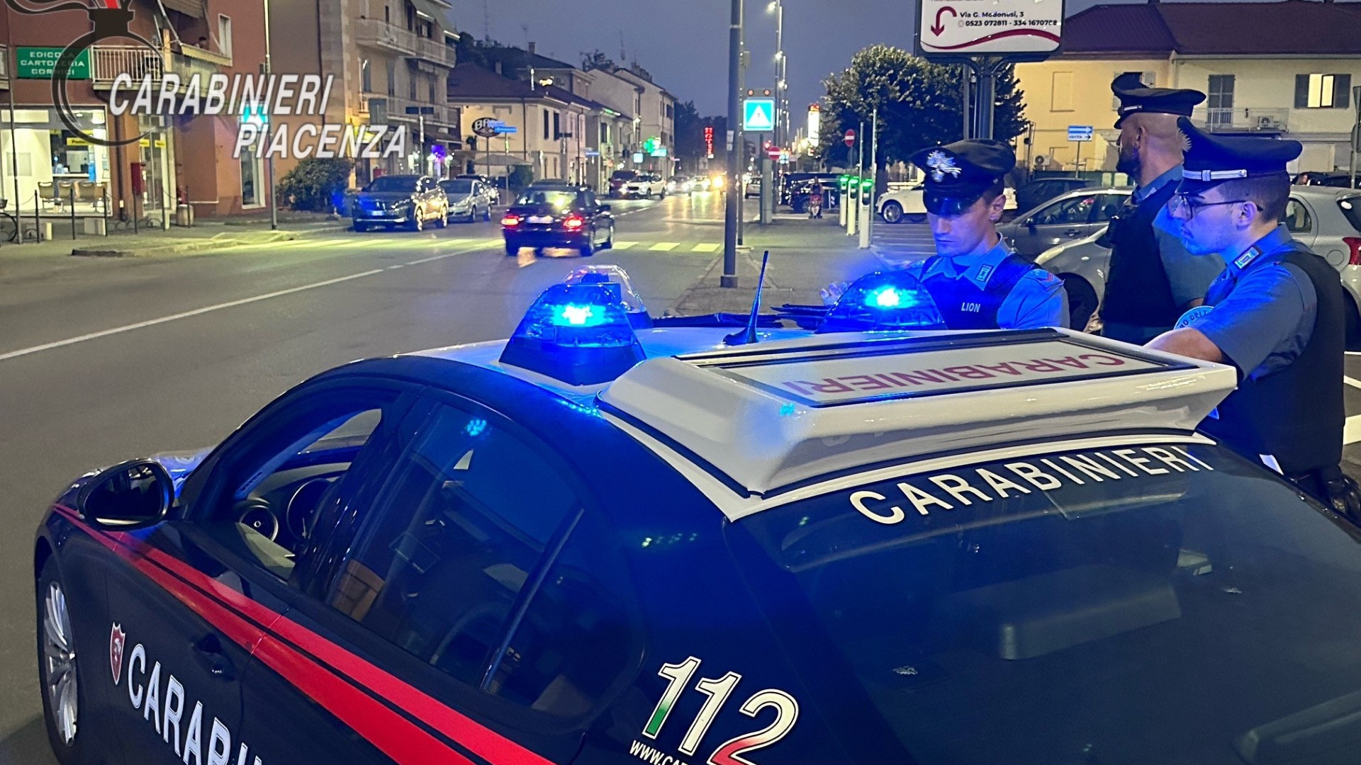 Alla guida con patente falsa: 36enne denunciato dai carabinieri a Piacenza