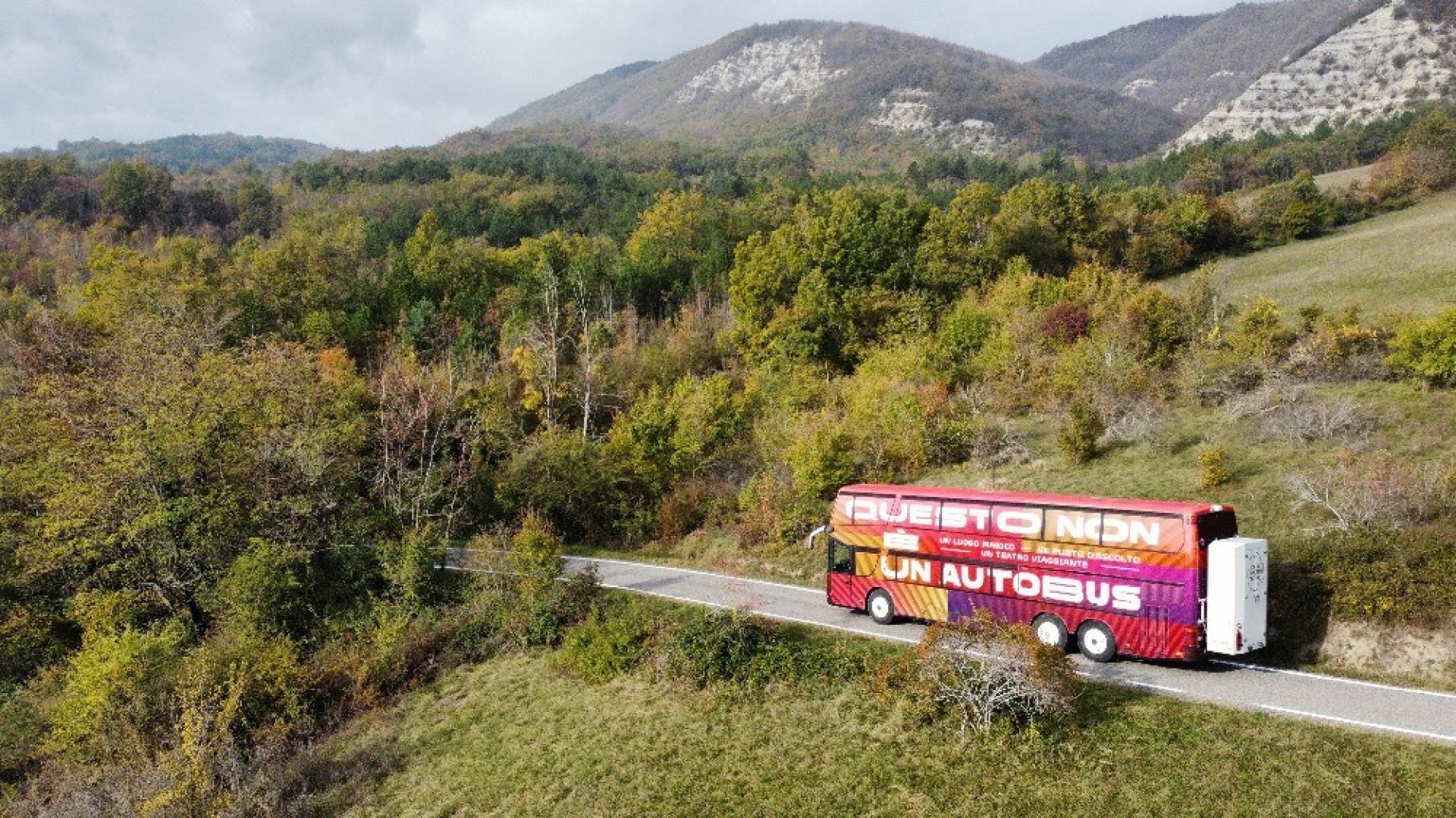 "Questo non è un autobus", il viaggio contro la violenza di genere nel Piacentino