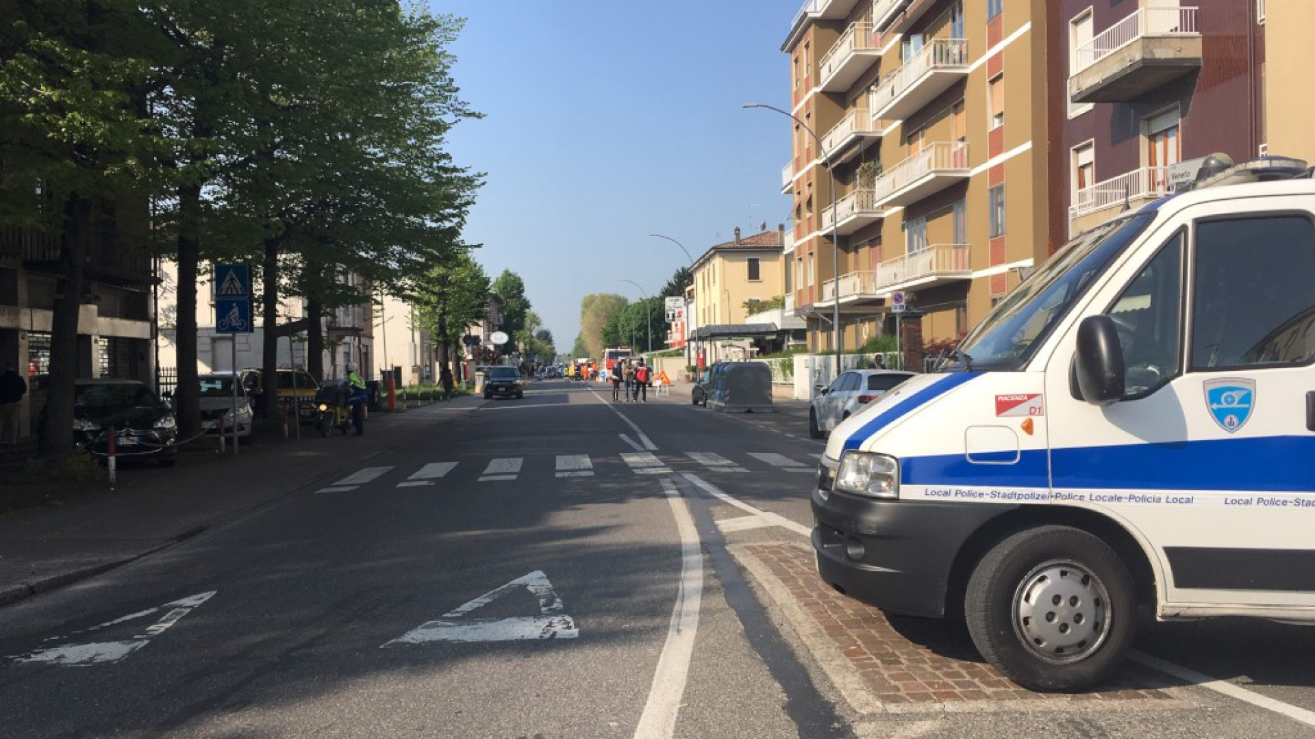 Urtata una tubatura del gas durante i lavori, chiusa via Veneto