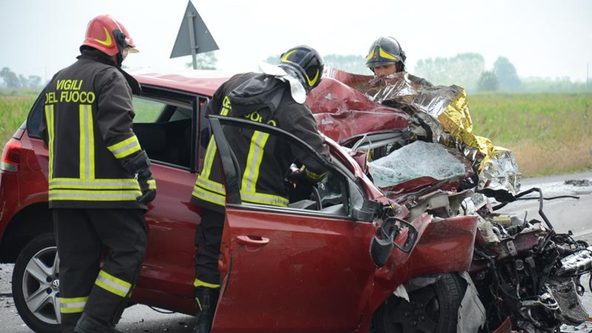 Scontro nel Pavese: 34enne di Sarmato perde la vita
