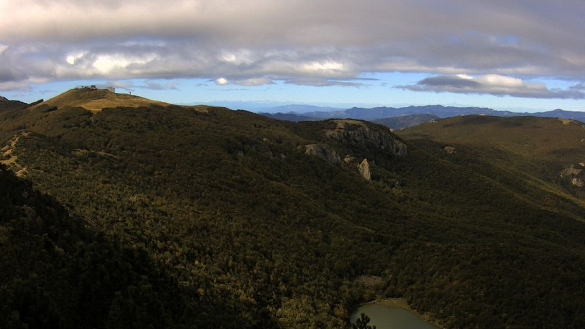 Da domenica temperature in calo anche di 10 gradi. Neve sopra i mille metri