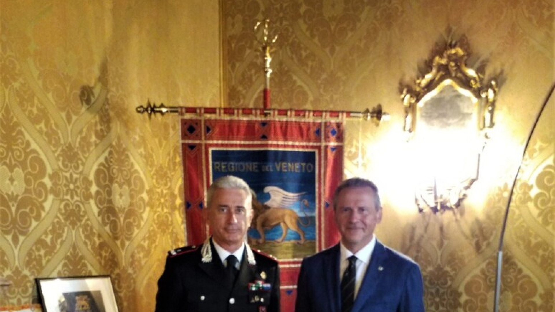 CRV - Roberto Ciambetti riceve nuovo Comandante Legione Carabinieri Gen. De Liso