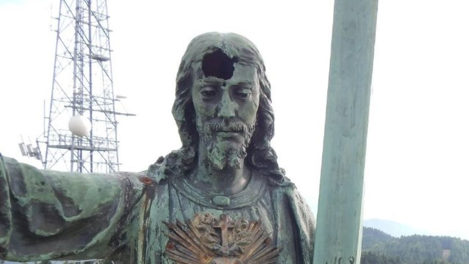 "Al via il restauro del Cristo Redentore sul Penice per i 120 anni dalla prima posa"