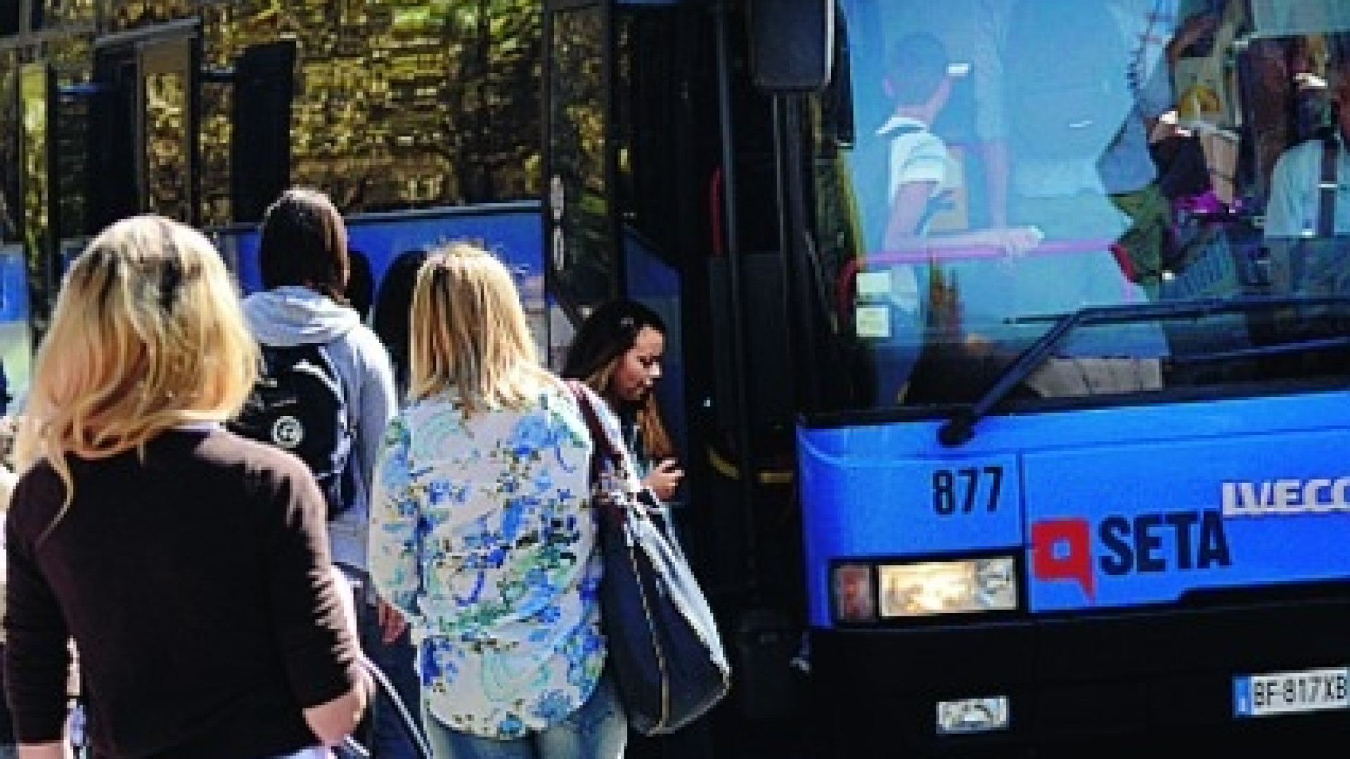 Violenza sui bus, Seta: "Più controlli e telecamere"