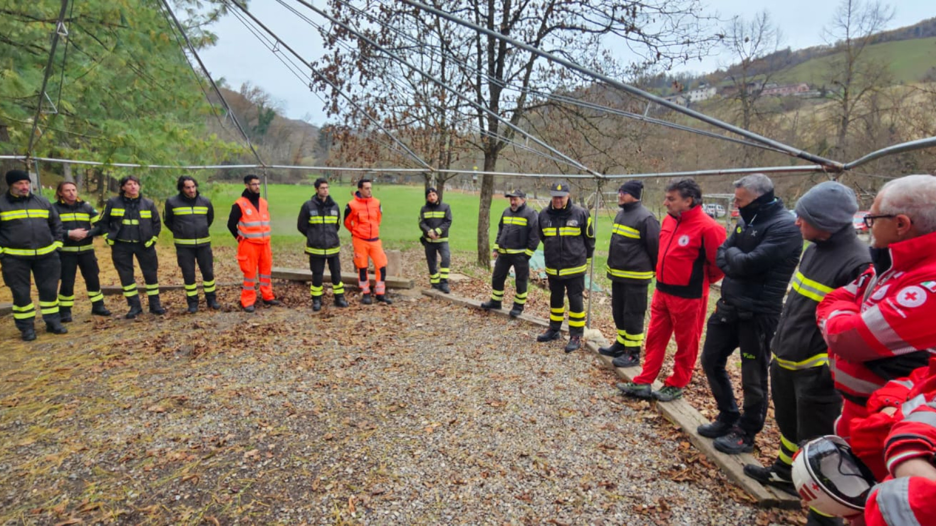 Dispersi dove la linea telefonica non c'è: in 320 al maxi addestramento