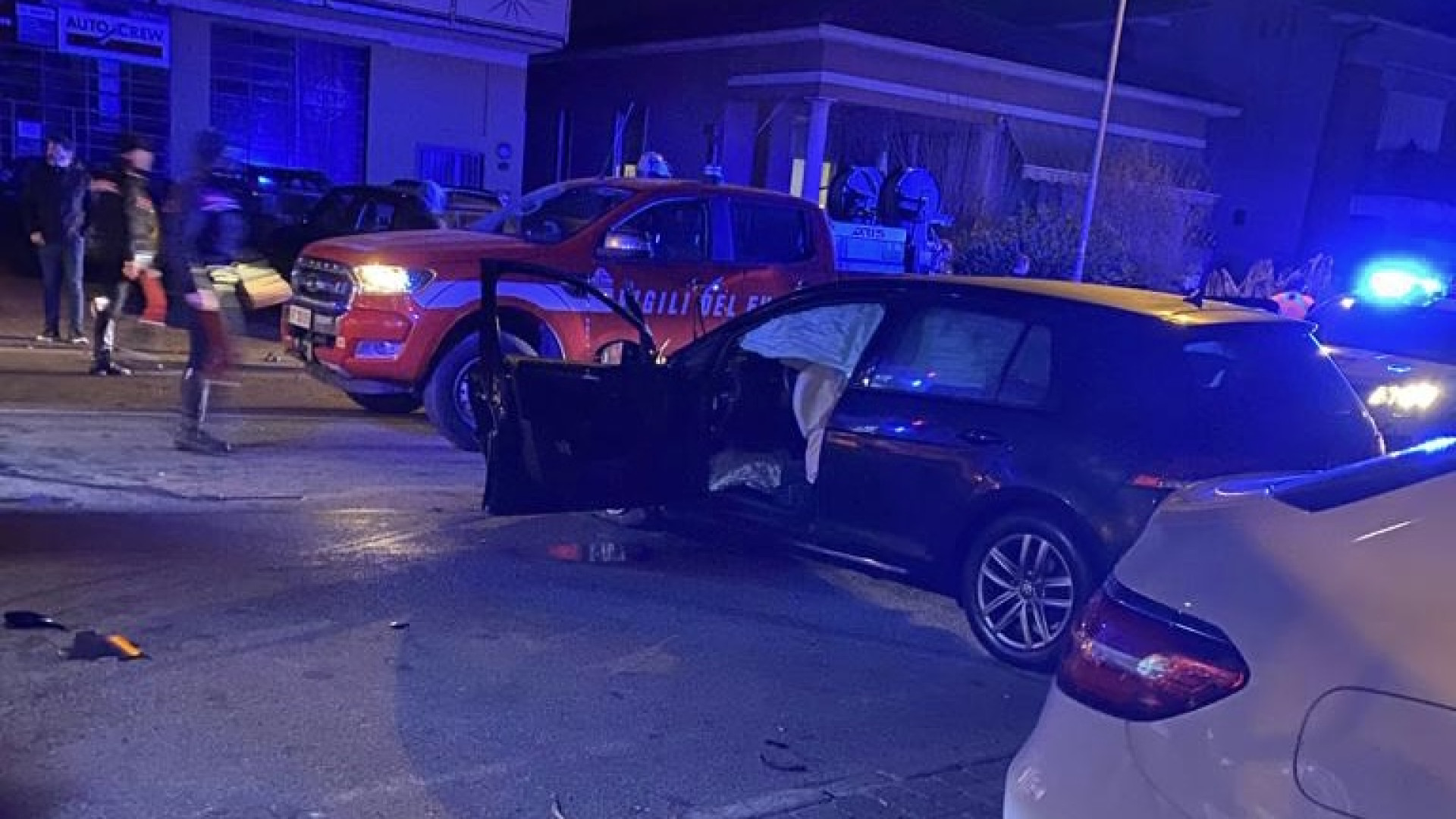 Schianto di Podenzano, due feriti restano gravissimi. Indagini sulla dinamica