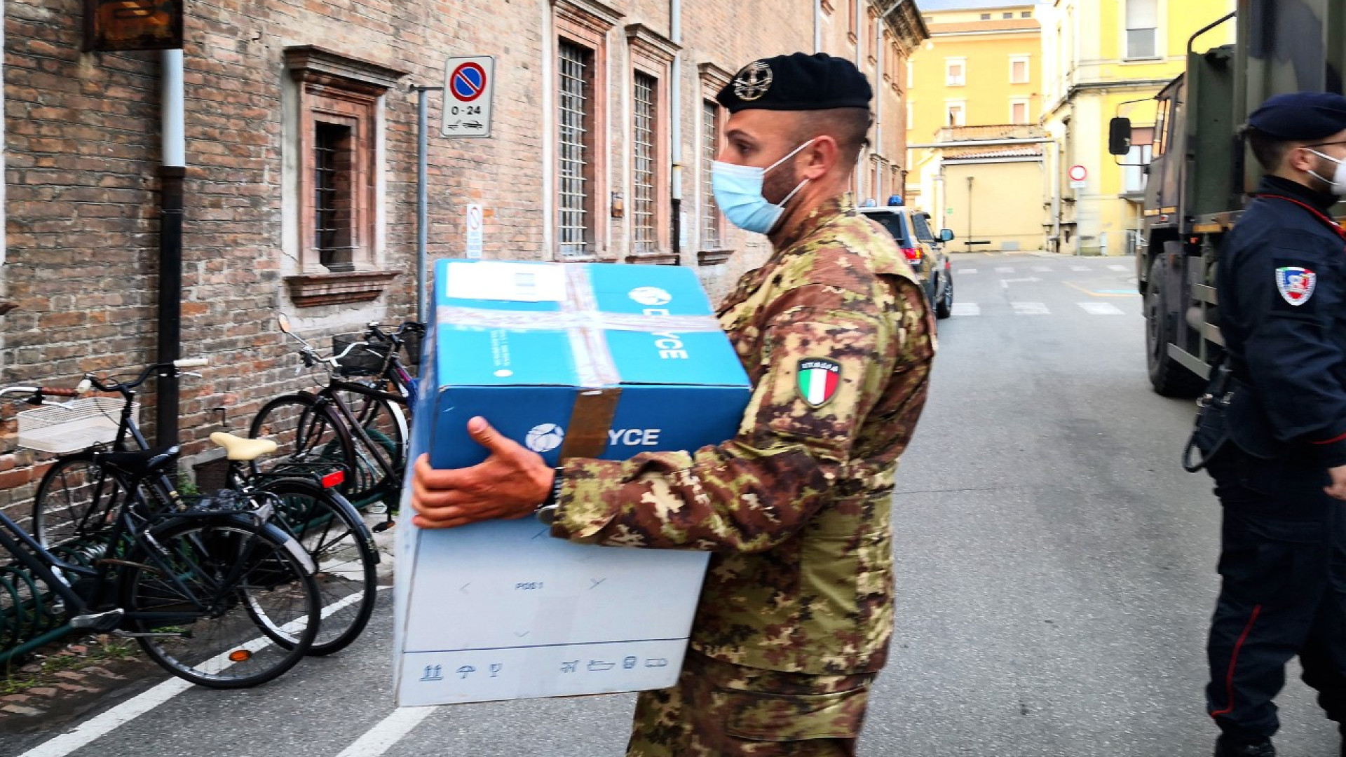 Prime 850 dosi di vaccino Johnson & Johnson consegnate a Piacenza