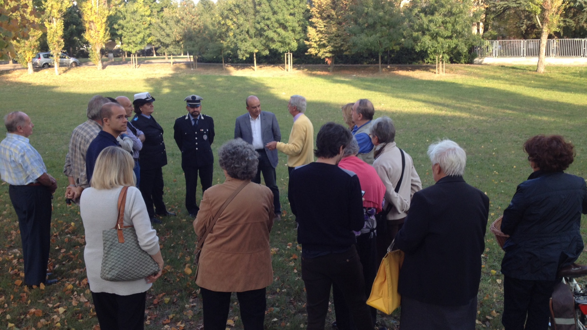 Zona stadio, cittadini esasperati dai furti. "Telecamere e controlli"