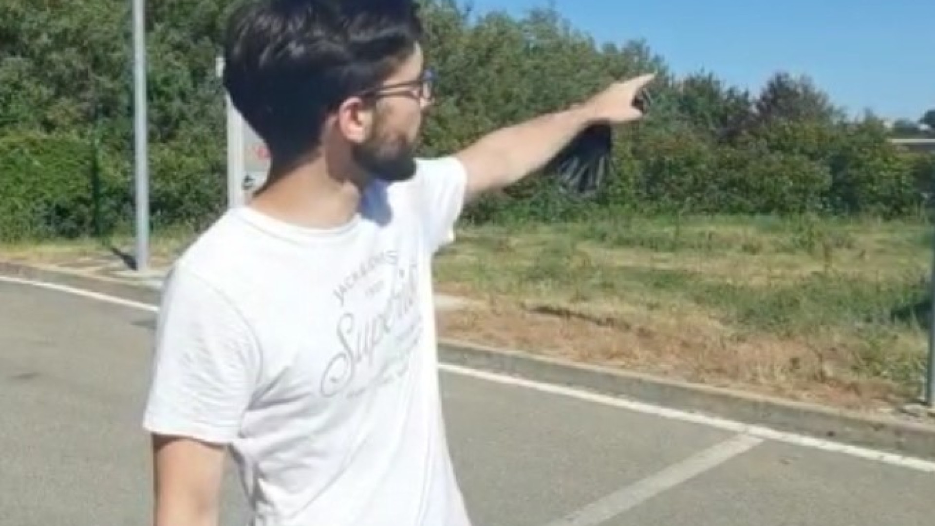 Fiamme alte vicino alla cisterna del Gpl: "Abbiamo avuto paura"