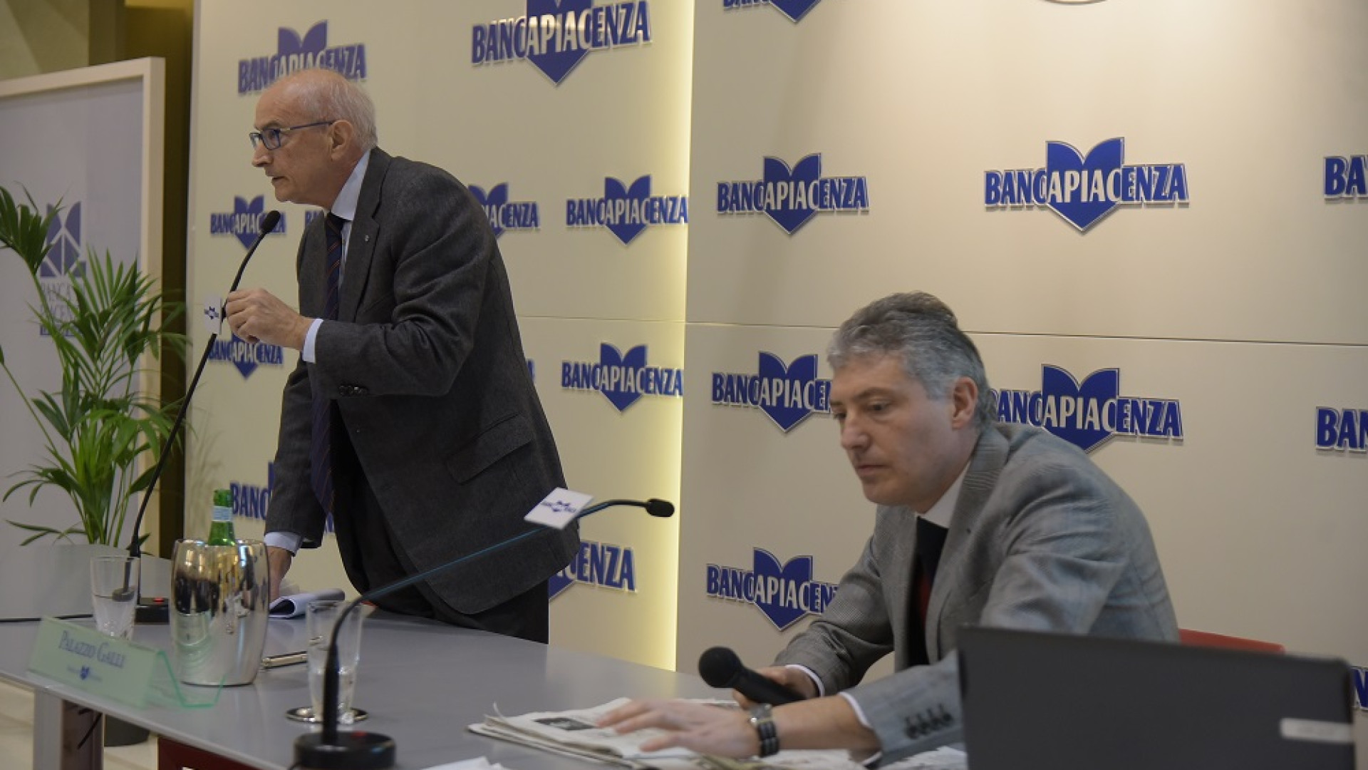 Le risorse del "bitcoin", la moneta virtuale del futuro spiegate a Palazzo Galli