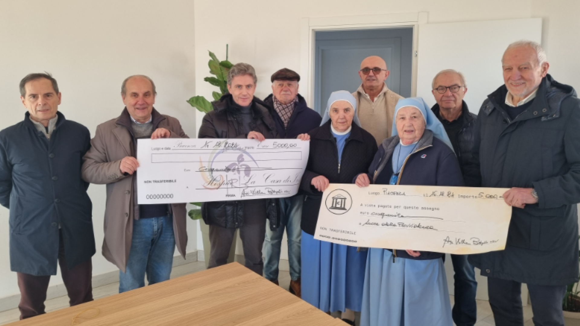 Cena benefica, consegnati 10mila euro a "Casa di Iris" e alle Suore della provvidenza