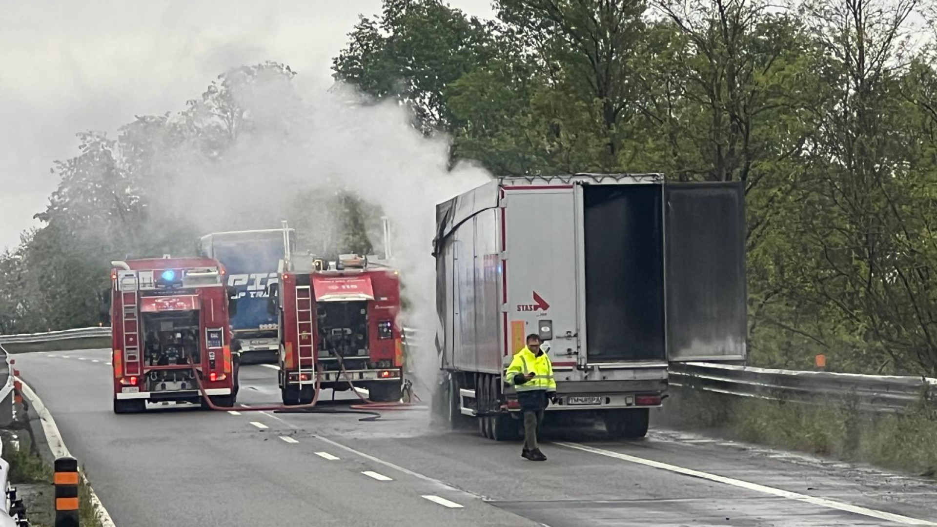 Camion in fiamme sulla A21 dopo Castelvetro, code di 6 km verso Piacenza
