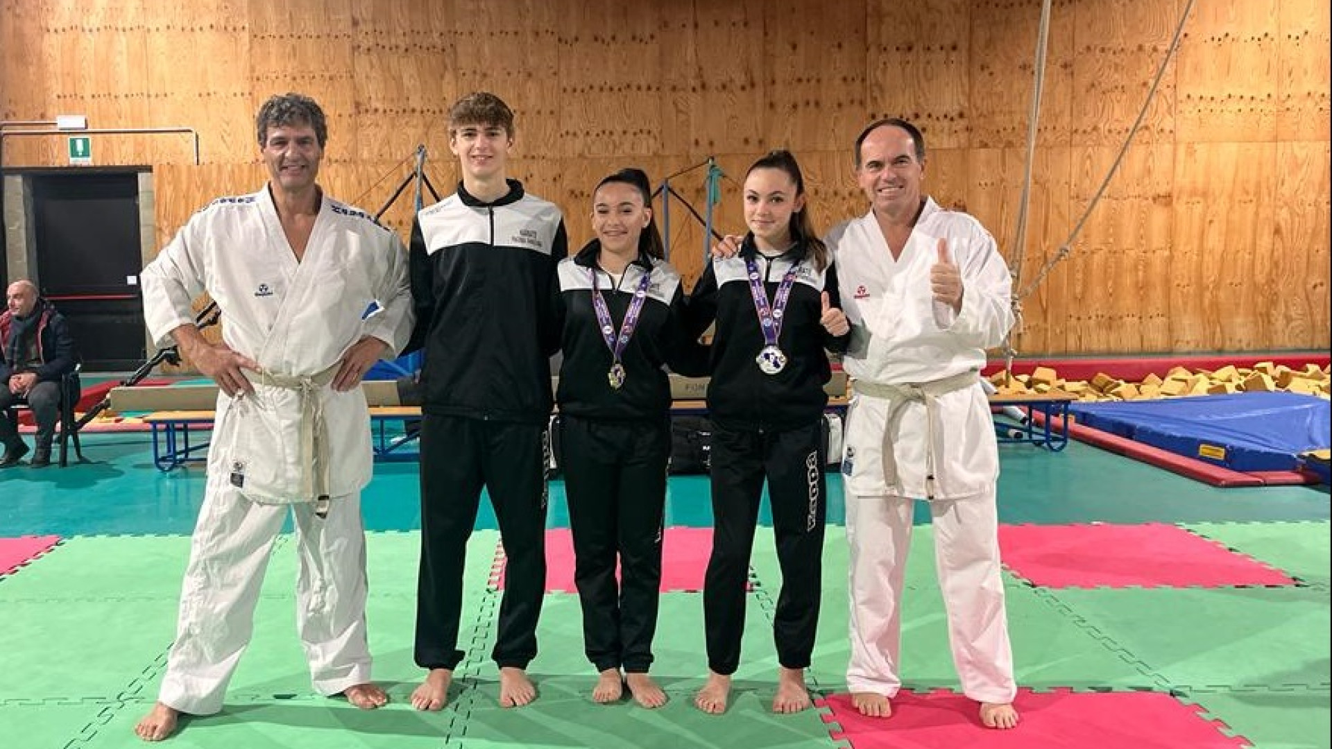 Karate Farnesiana, successi all'Open di Campania: Longeri d’oro e Granelli d’argento