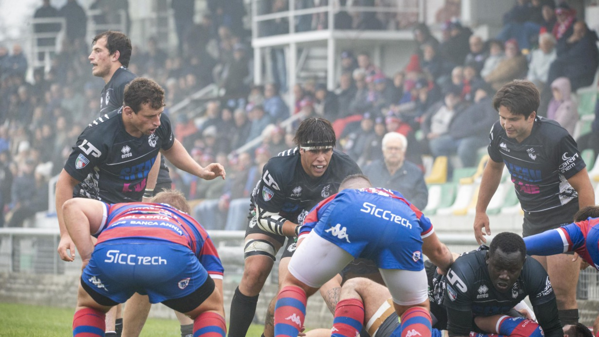 I Lyons mettono in difficoltà la corazzata Rovigo, ma alla fine si arrendono 12-21