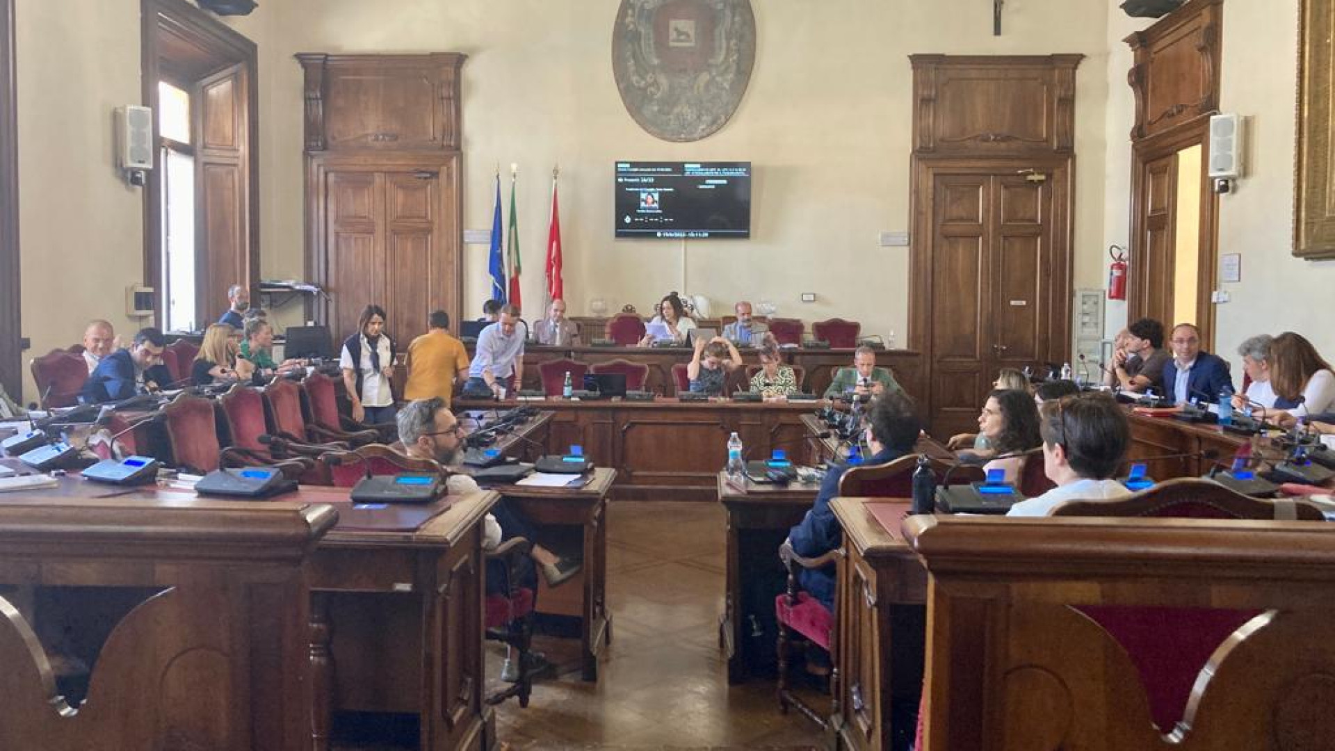 FdI: "Beghe in maggioranza, città immobile". E Bonaccini interviene sul caso-Gazzolo