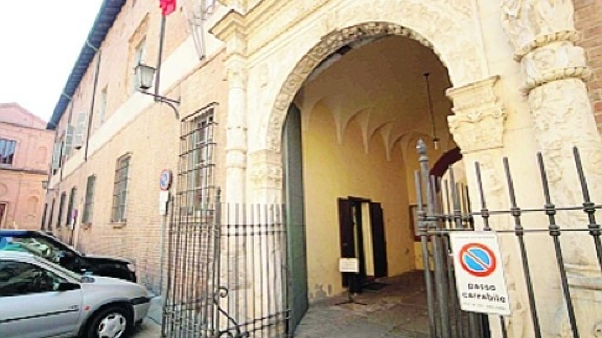 "Violentò un trans": condannato a 4 anni camionista romeno