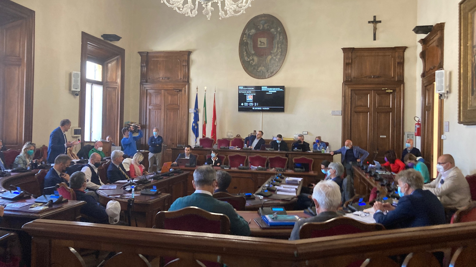 Consiglio comunale, il sindaco: "Disegno di città". Minoranza: "Immobilismo"