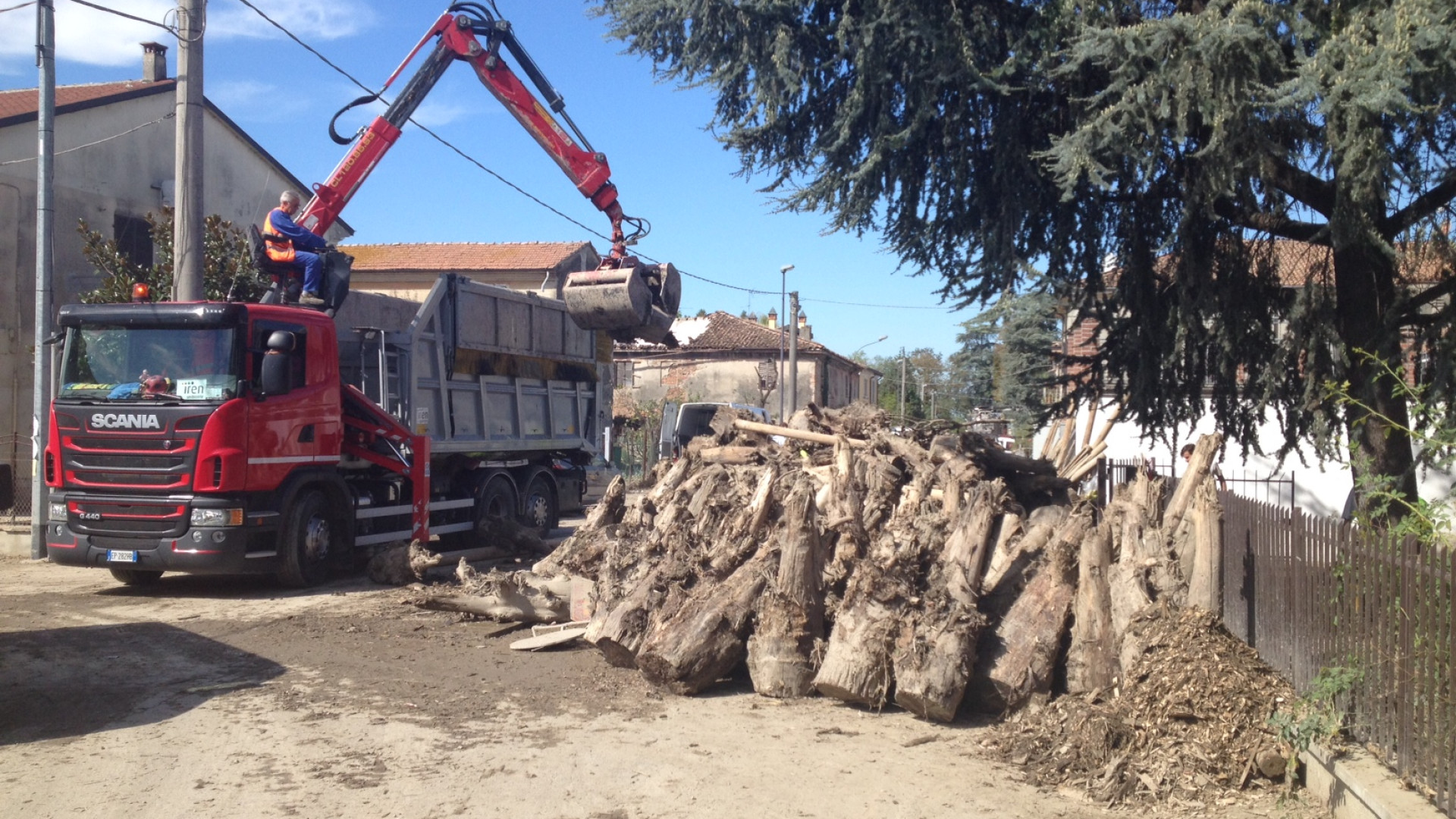 Alluvione a Roncaglia, 100mila euro dal Comune per aiutare le imprese