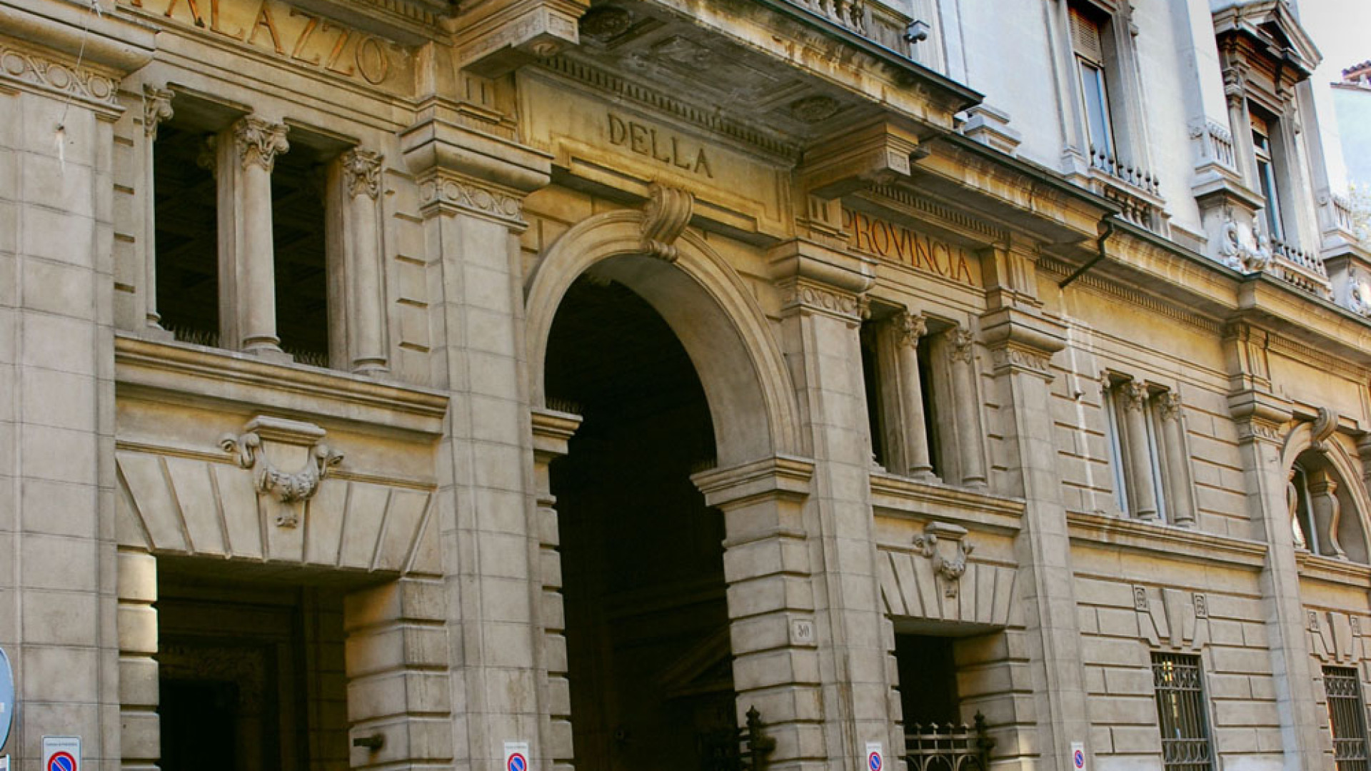 Crisi: oltre 40 banche non si presentano all'incontro in Provincia