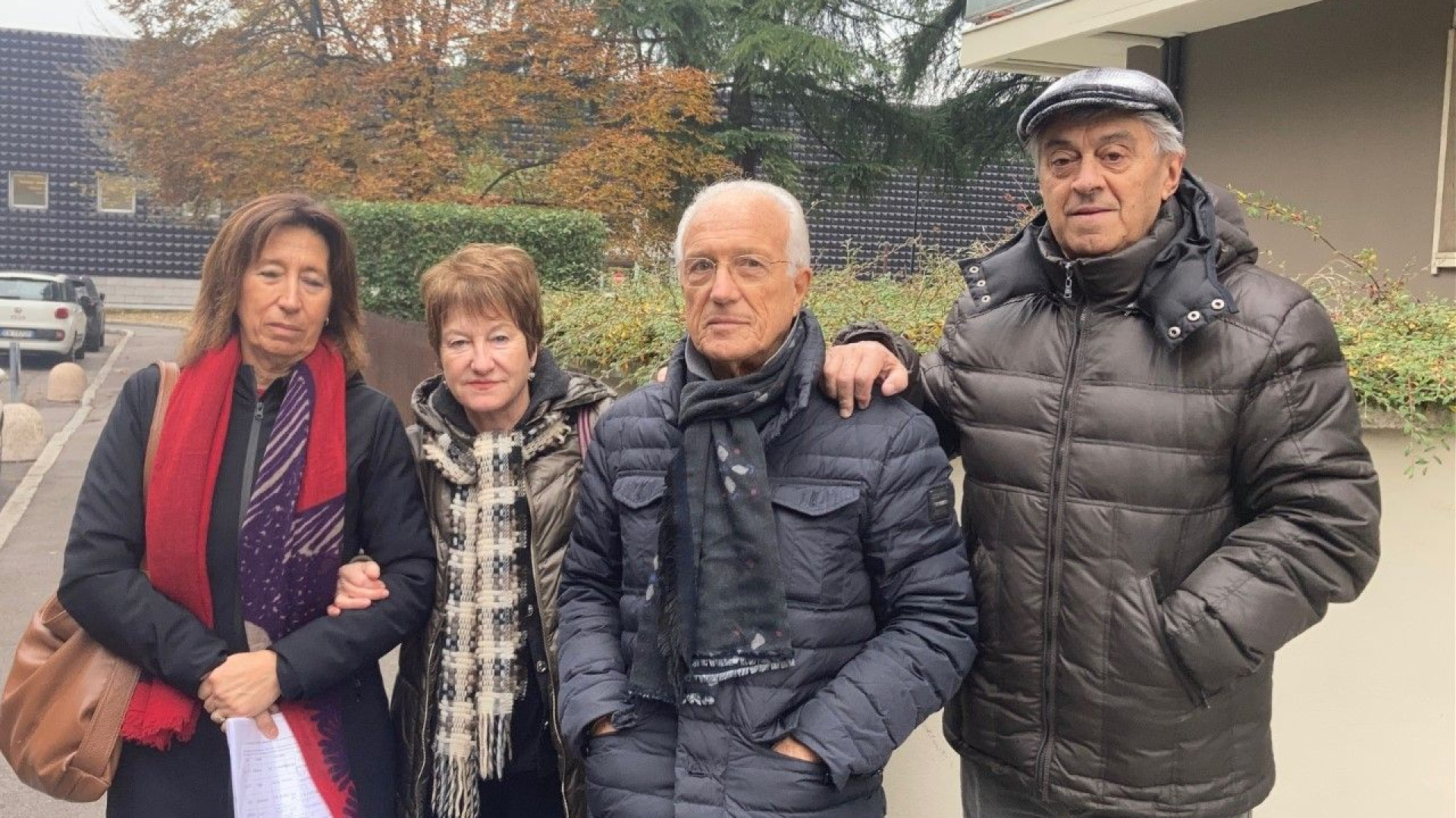 I residenti di largo Erfurt: "Servono più controlli, 200 firme depositate in Comune"