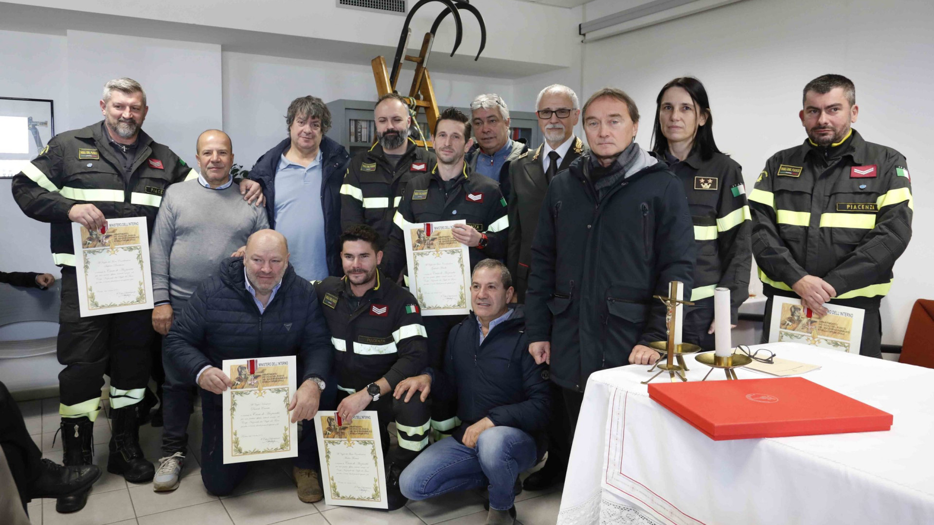 I vigili del fuoco di Piacenza festeggiano Santa Barbara: tremila interventi nel 2022