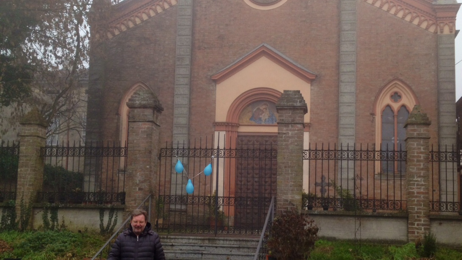I cittadini di Mortizza: "La Curia autorizzi la posa di un'antenna wi-fi sulla chiesa"