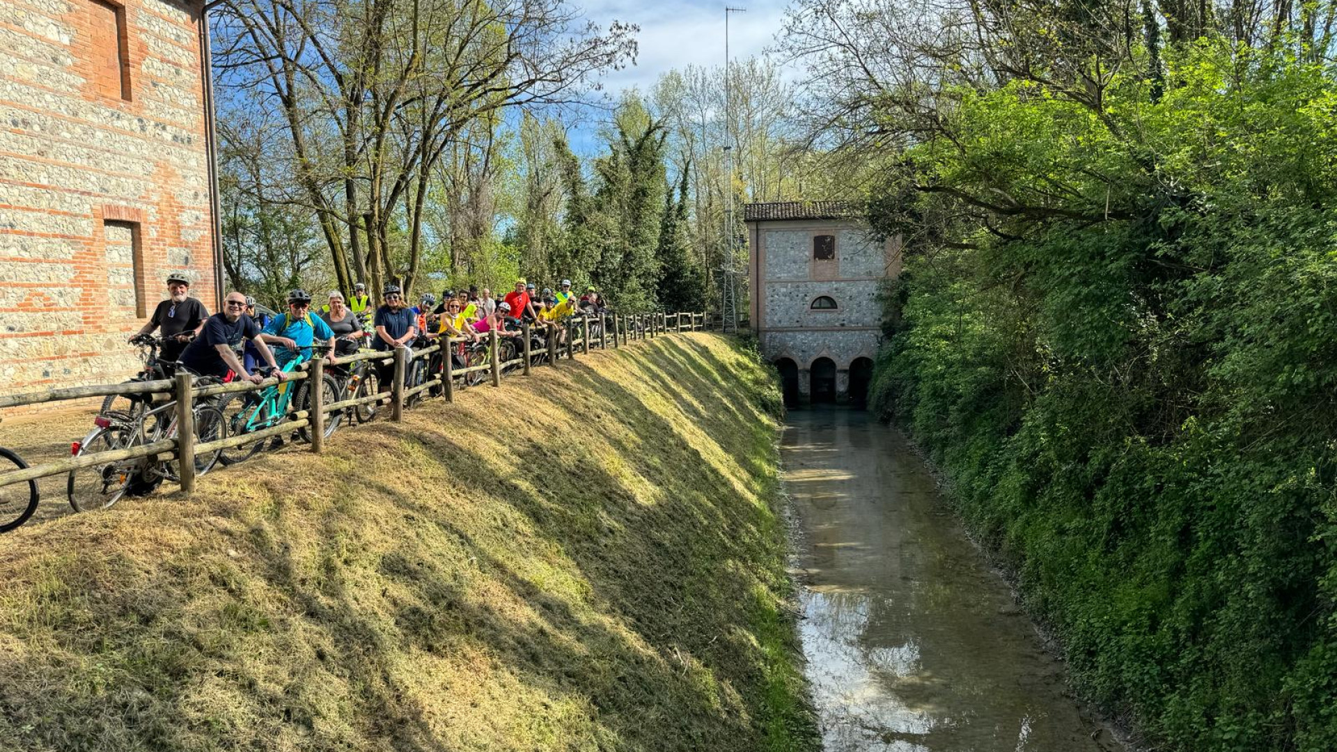 In bici alla scoperta della gestione dell'acqua con Fiab e Consorzio di Bonifica