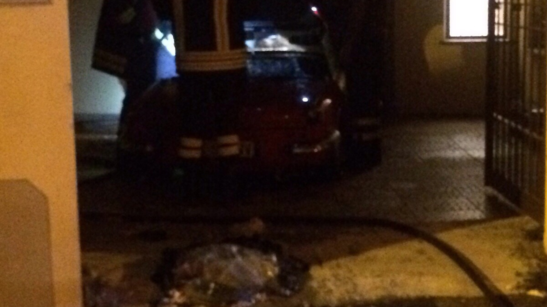 Via Mazzini, piromane colto in flagrante dai carabinieri: arrestato