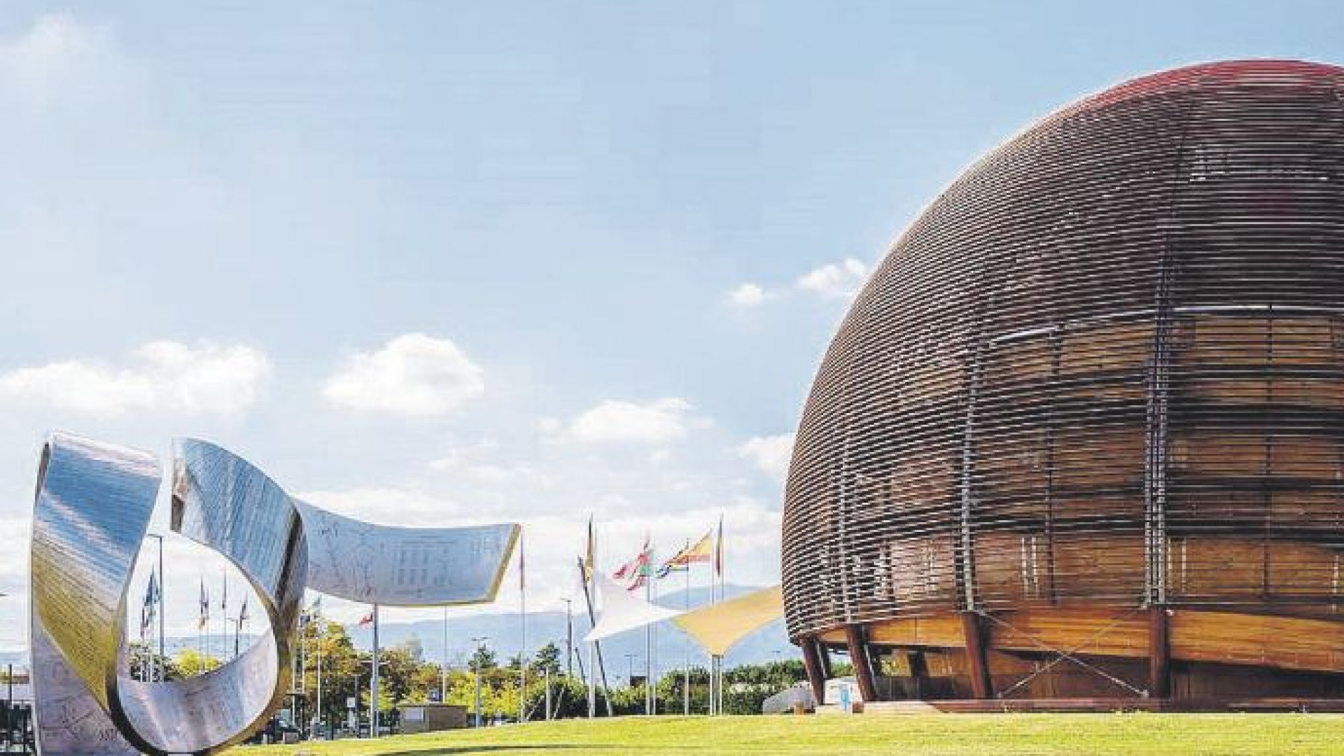 Ragazzi esclusi dalla gita al Cern, lo scienziato Vagnoni li invita con le loro famiglie