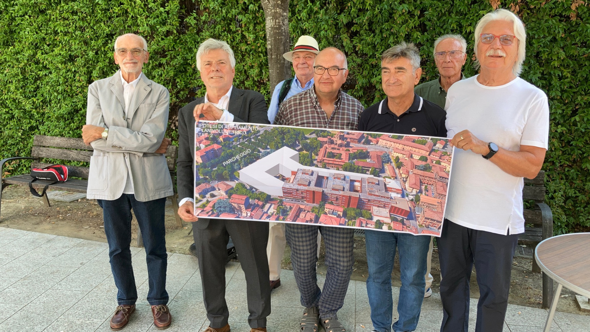 "No al nuovo ospedale, così si può ampliare l'esistente": ecco il progetto del comitato
