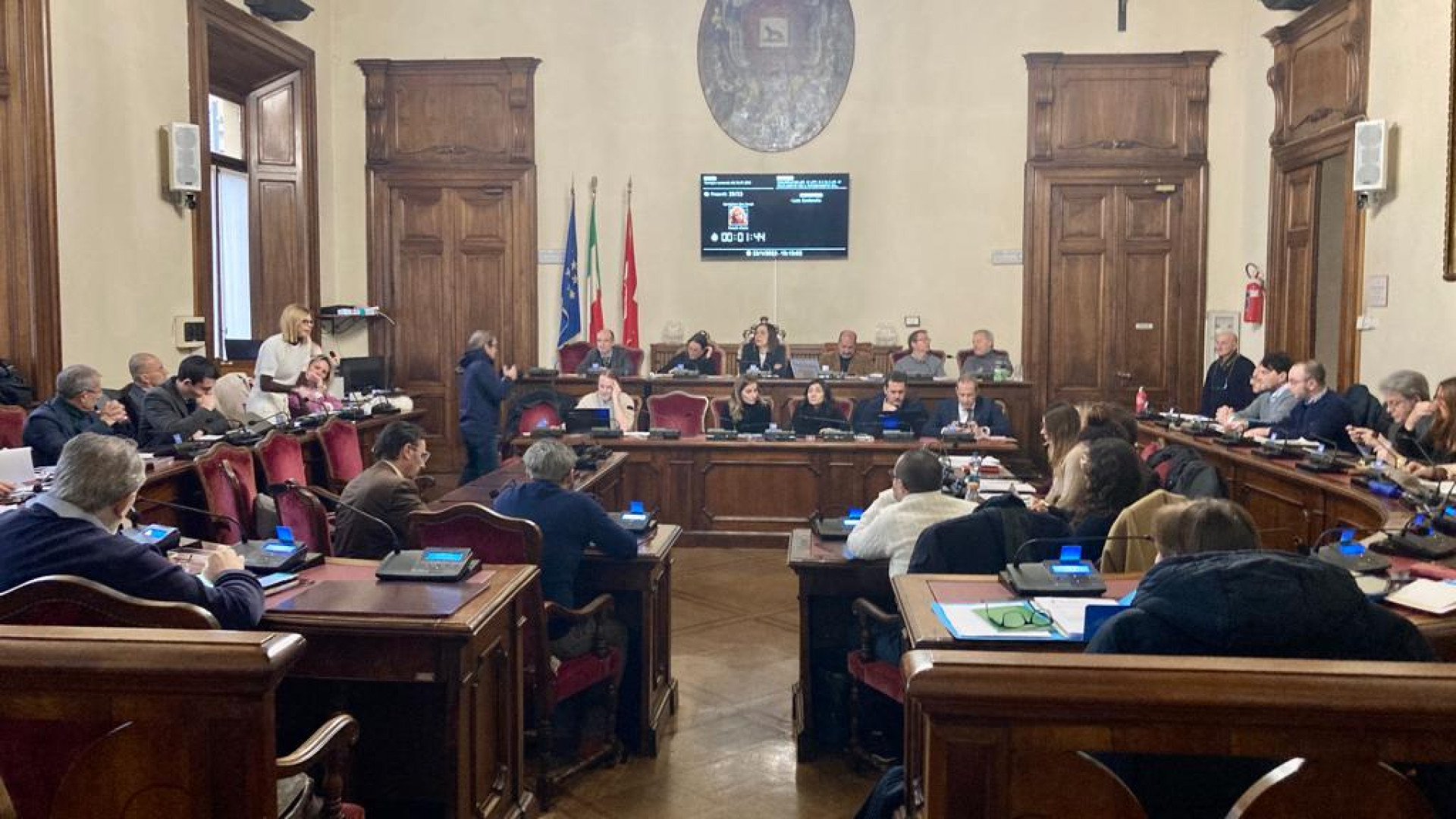 Pd: “Più posti auto a Pc Expo, ma a pagamento”. In consiglio l’appello salva-Fivi