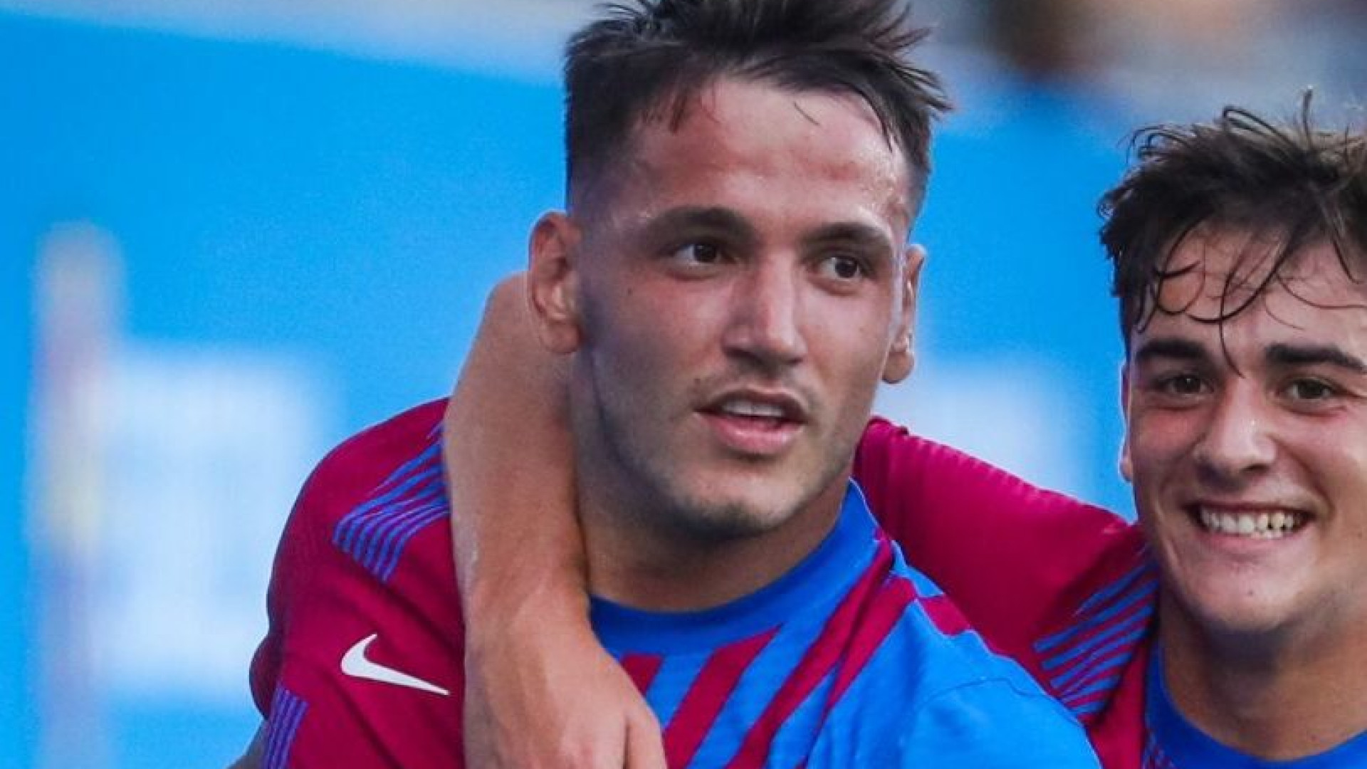 Rey Manaj, dal Piace alla tripletta con il Barcellona. Il Sassuolo ci pensa