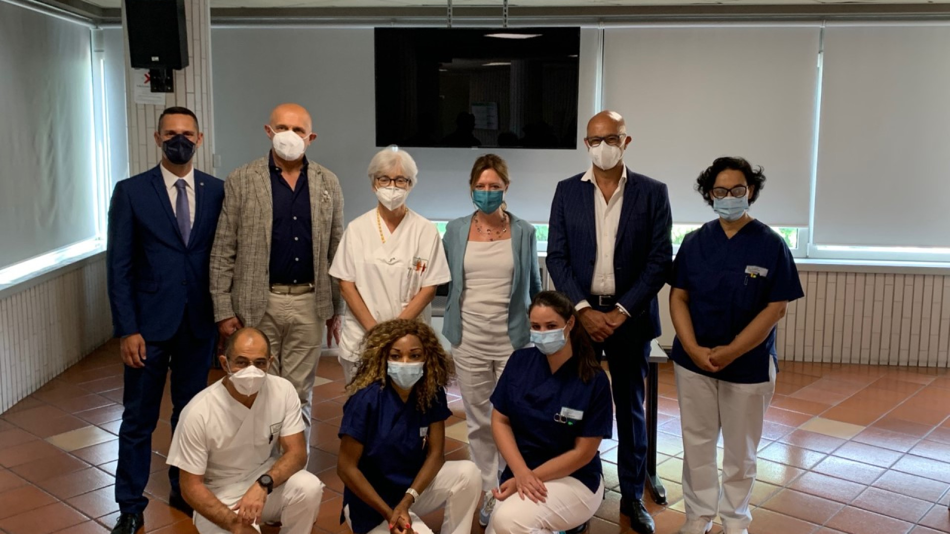 Monitor e telecamere donati alla Neurologia: "Maggiore sicurezza dei pazienti"